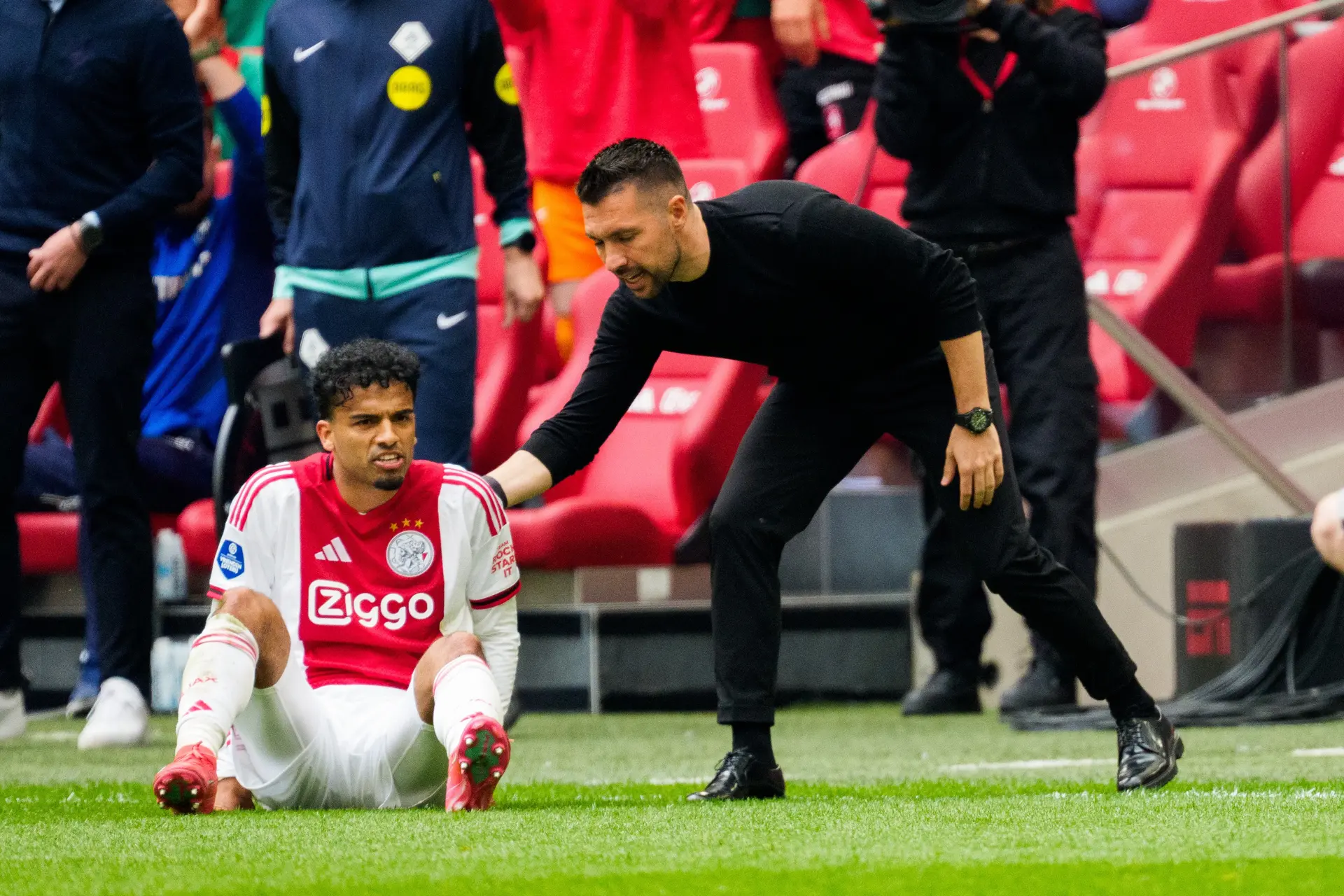 Zwart legt uit op welke manieren de visie van Farioli botste met die van Ajax