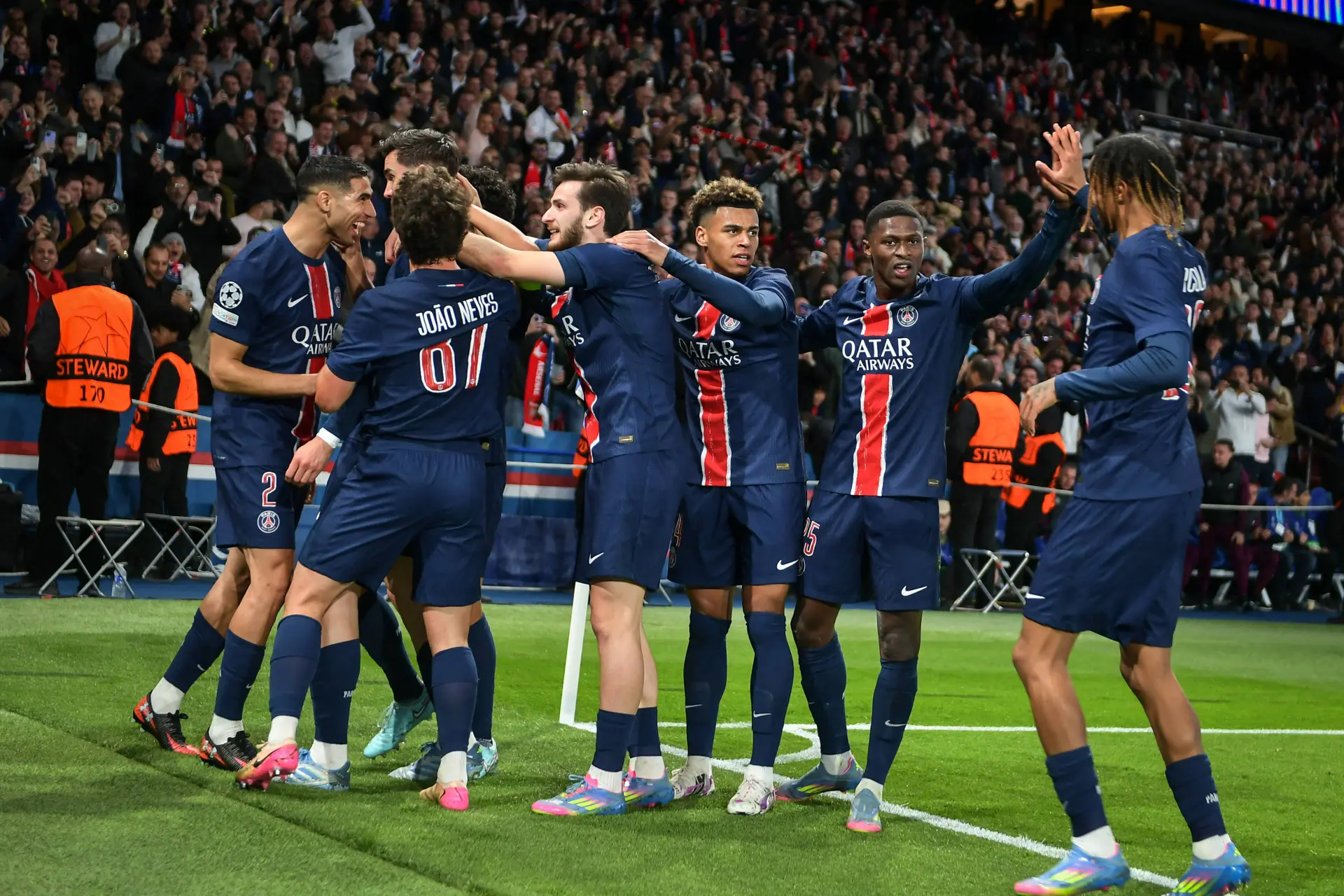 Paris Saint-Germain verslaat Arsenal en neemt het in Champions League-finale op tegen Inter