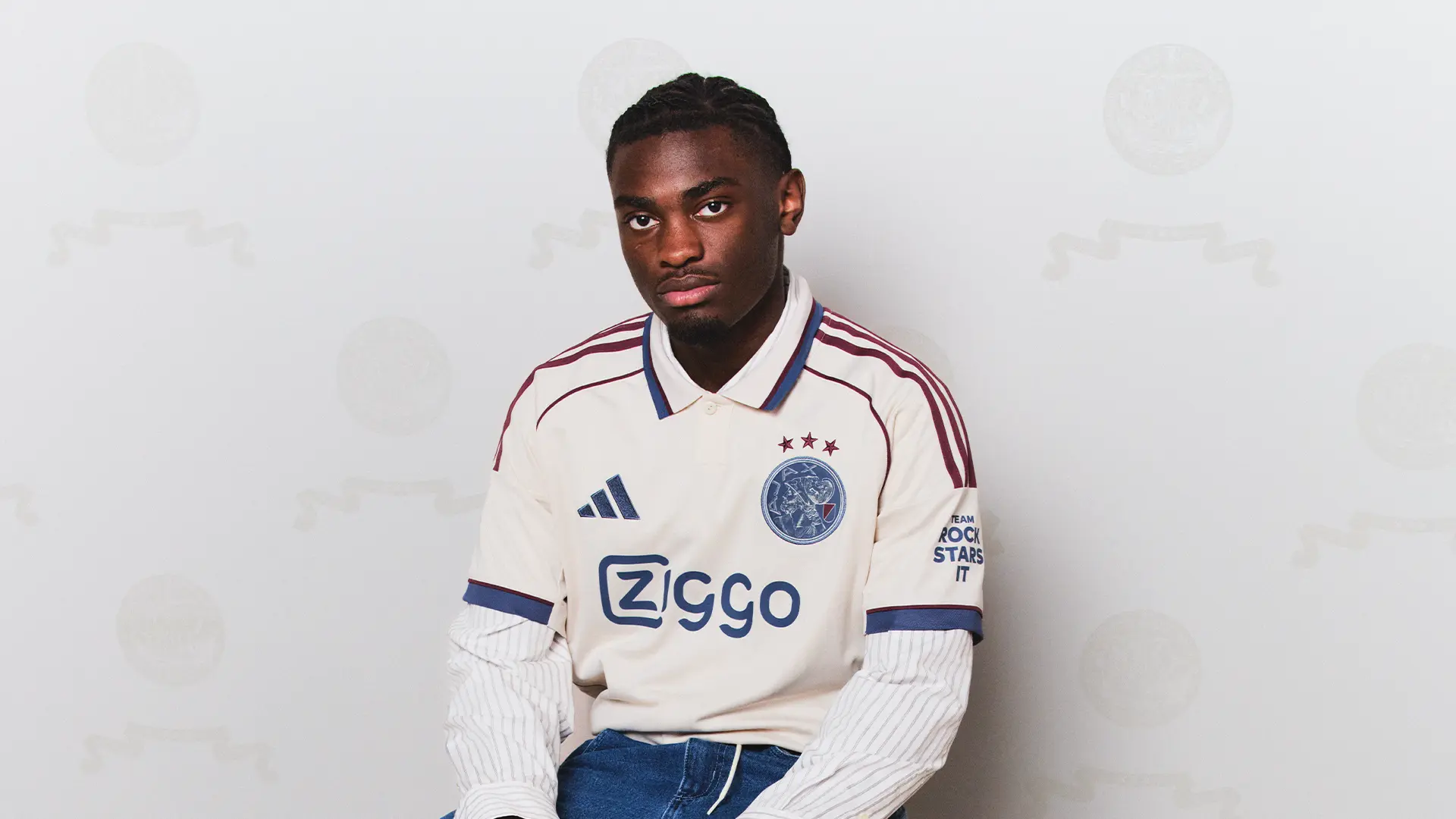 ajax-derde-shirt-jorthy-mokio