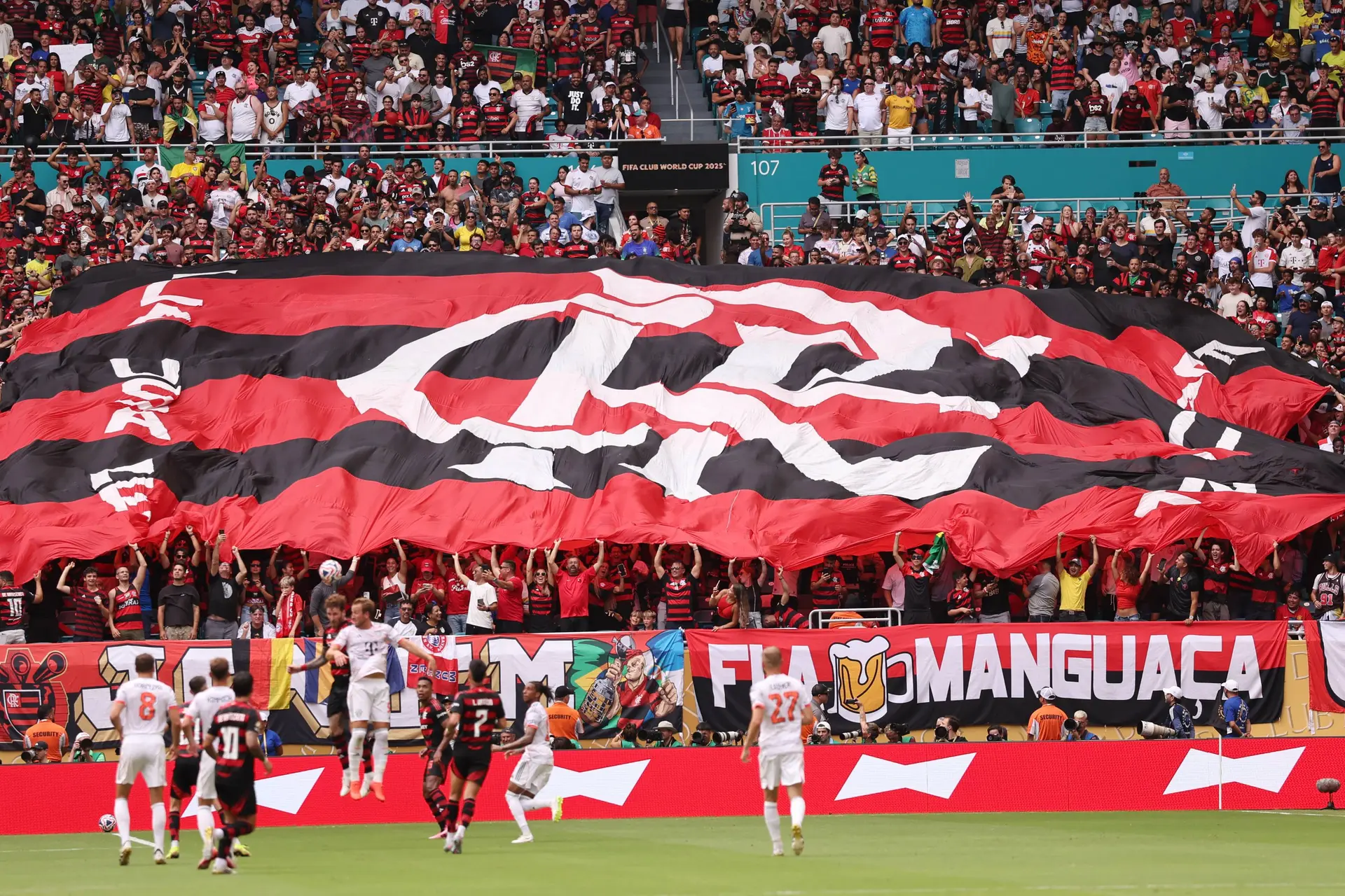 Geruchtenmolen: 'Ajax houdt groot aanvallend talent van Flamengo in de gaten'
