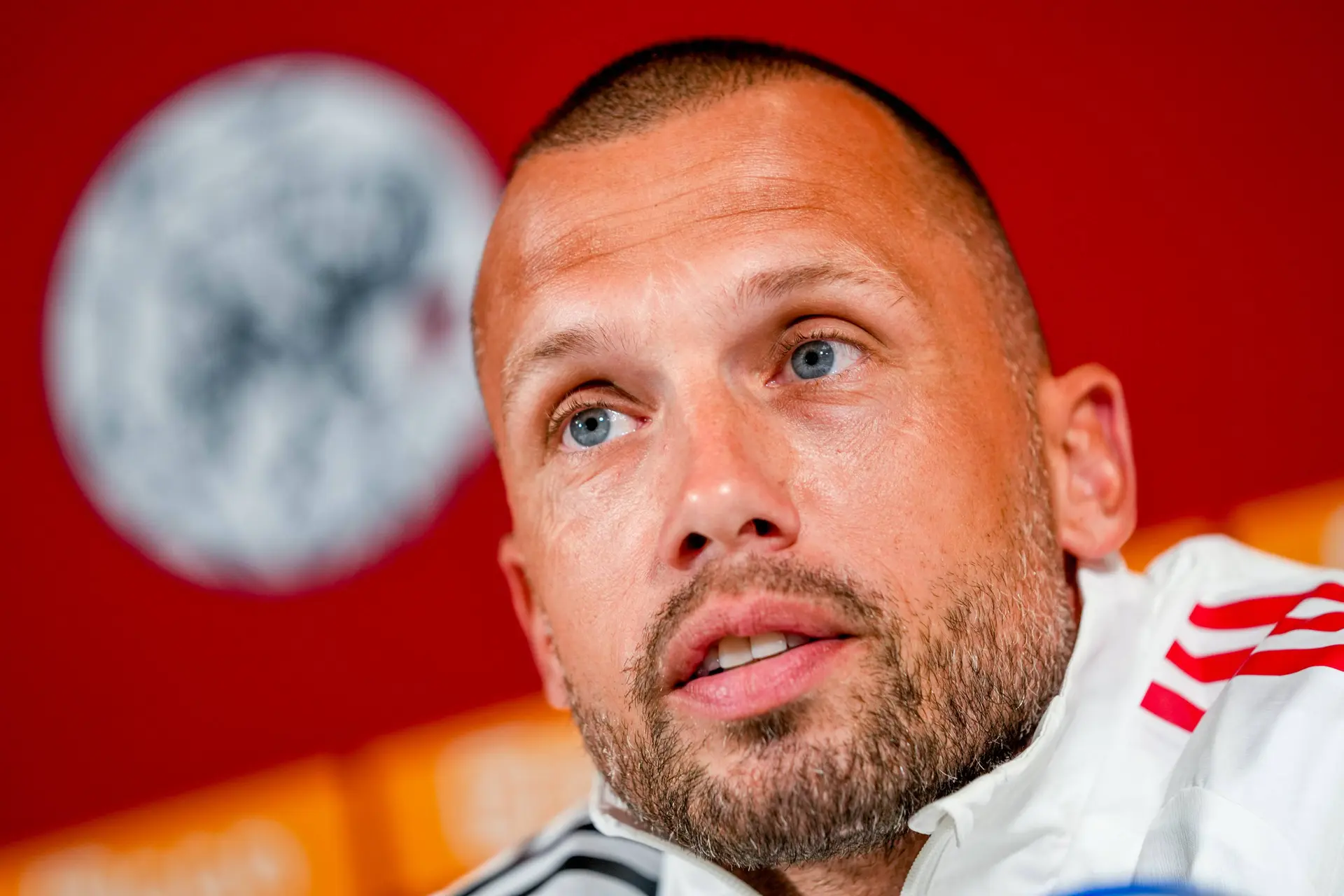 LIVE 14.30 uur | Heitinga houdt persconferentie in aanloop naar kraker tegen Inter