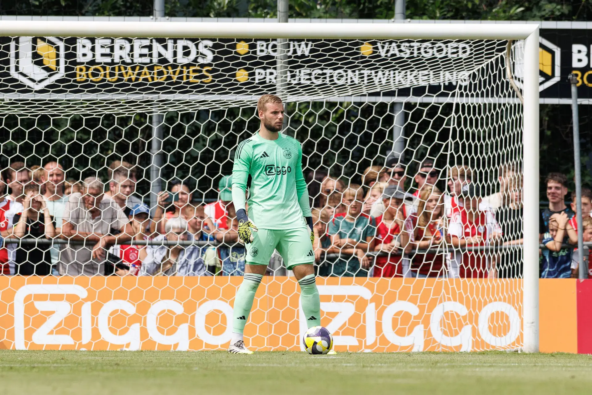 Heitinga blij met Jaros en Pasveer: 'Op elke positie moet je gezonde concurrentiestrijd hebben'