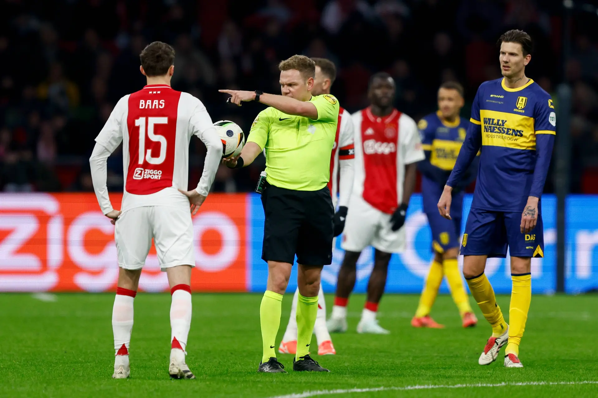 Rondom Ajax: Ajax kent arbiter voor uitwedstrijd tegen FC Volendam