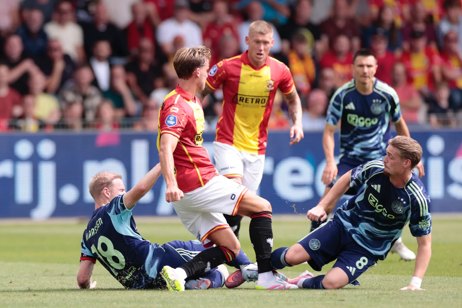 Sibum spot mogelijke gevaren tegen Heracles Almelo: 'Weghorst, Berghuis, Klaassen, Taylor en Moro'