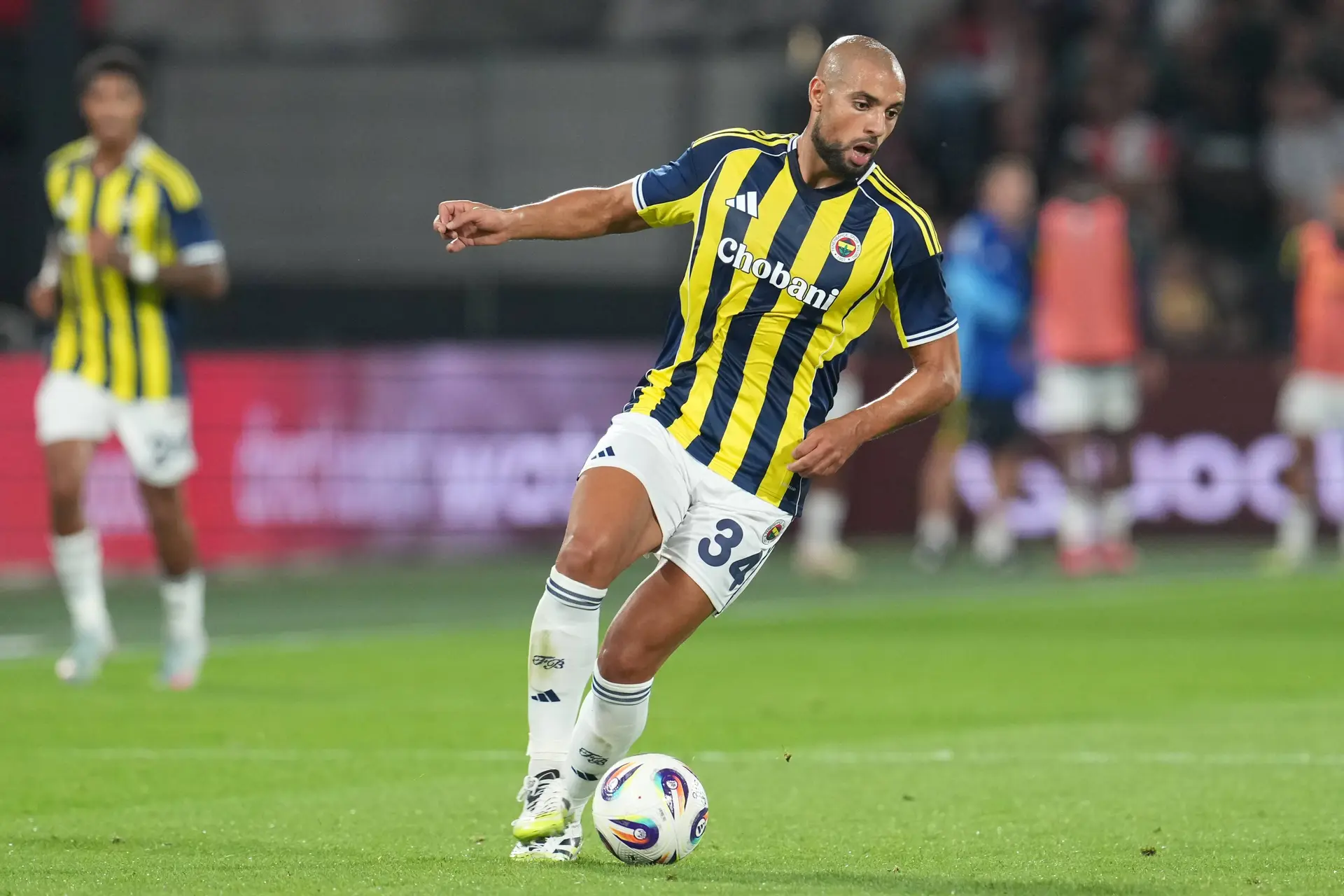Rondom Ajax: 'Had het vage idee dat Amrabat iets kon zijn voor Ajax'