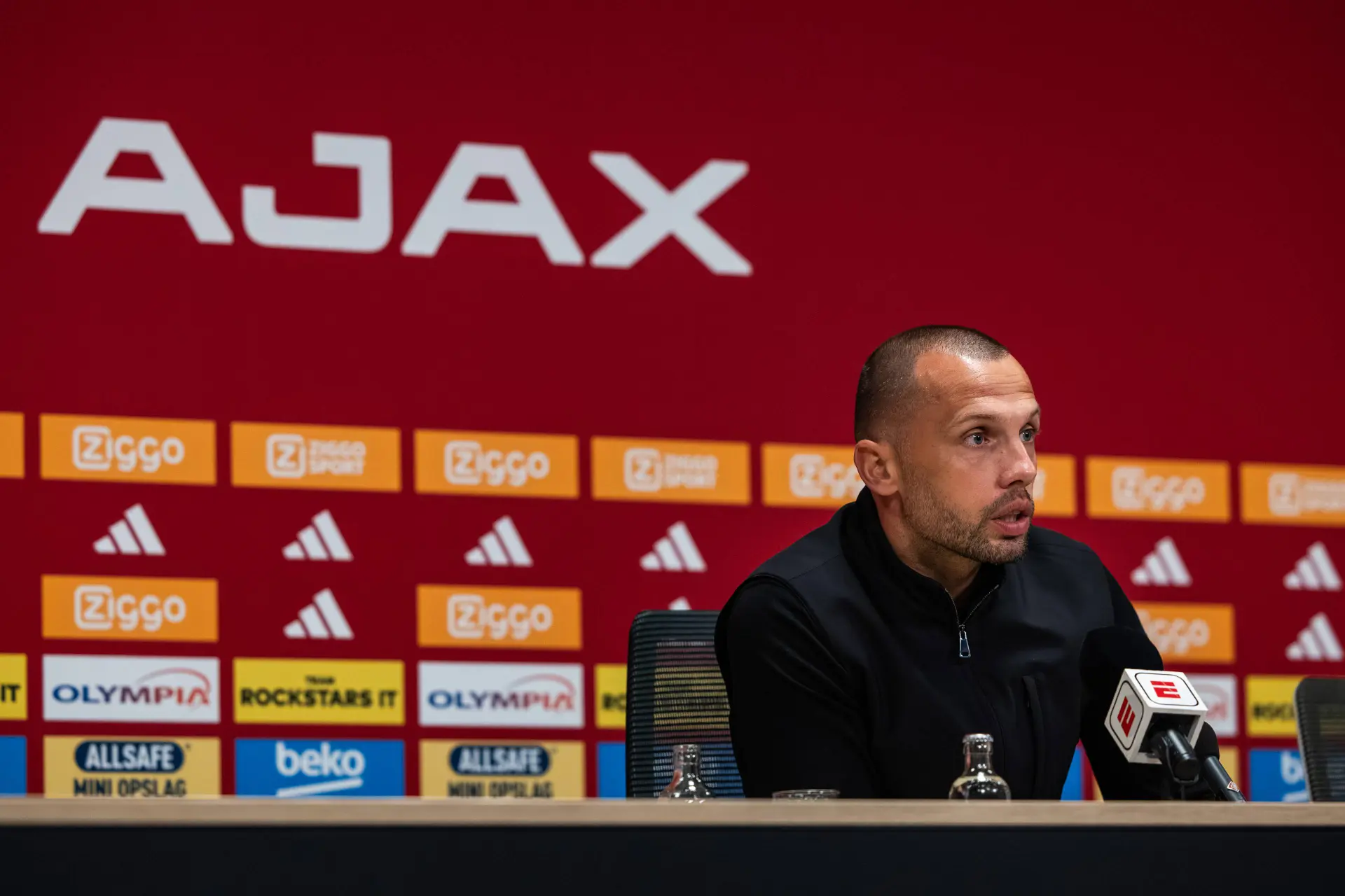 Verschil opgemerkt tussen Ajax onder Farioli en onder Heitinga: 'Dat geeft wel te denken'