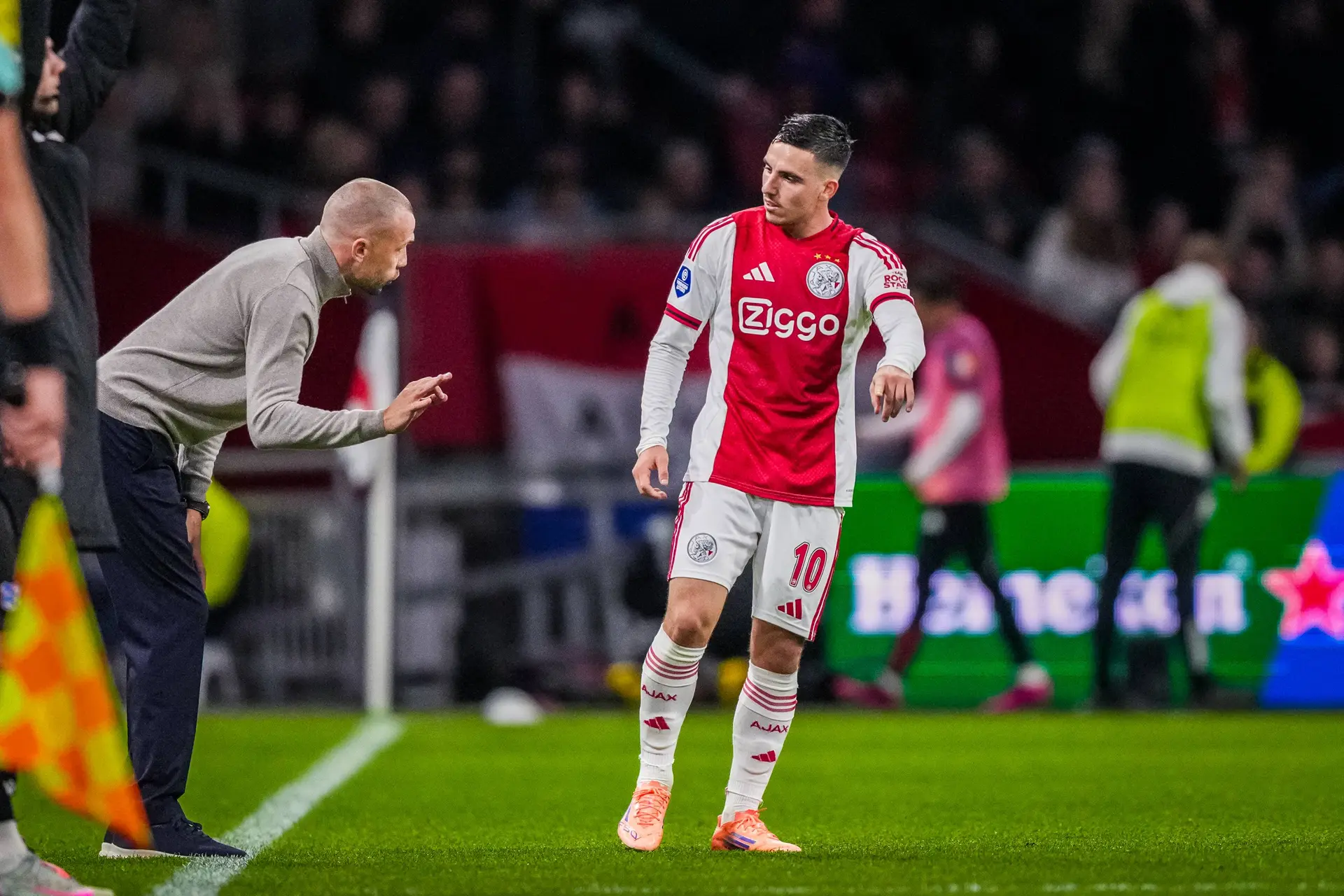 Gloukh wuift commotie weg: 'Mensen gebruikten dat vervolgens tégen de coach'
