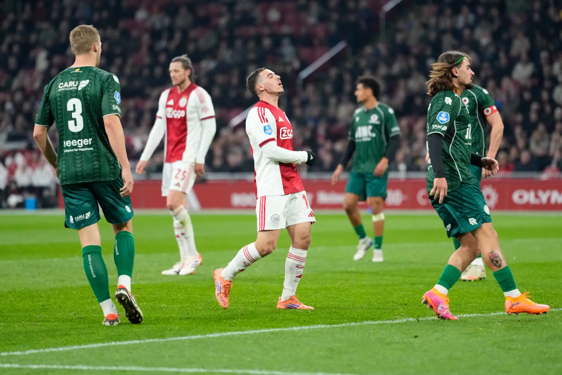 Abominabel Ajax zet in eigen huis dramatisch resultaat neer tegen Excelsior en verliest
