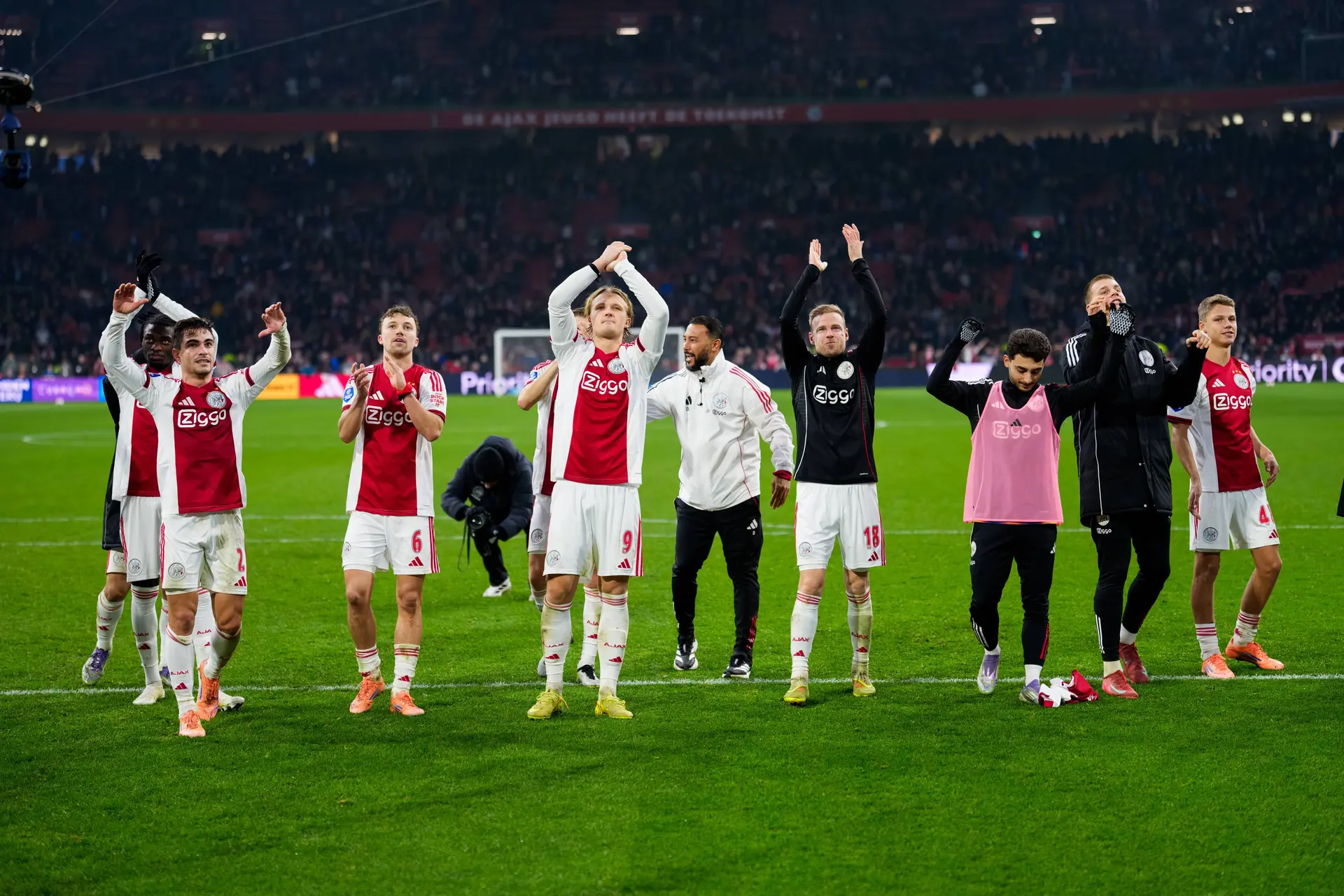 ‘Als Ajax dit zes seizoenen achter elkaar doet, verkopen ze geen veertigduizend seizoenkaarten meer’