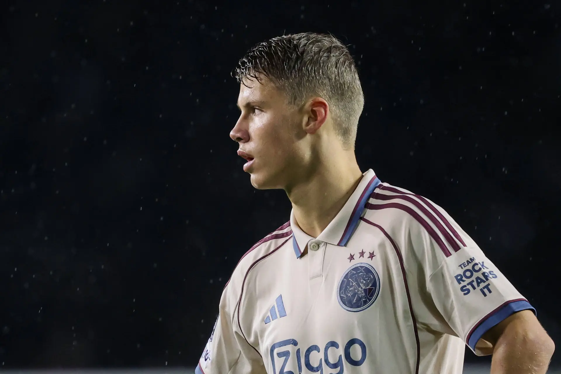 Steur geniet na Champions League-debuut: 'Even een ander gevoel dan op vrijdagavond'