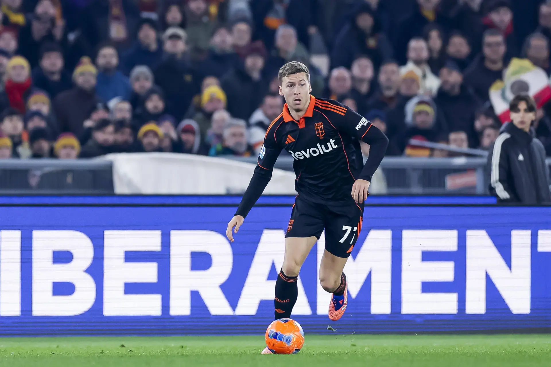 Geruchtenmolen: 'Ajax lijkt komst van Como-back te kunnen vergeten'