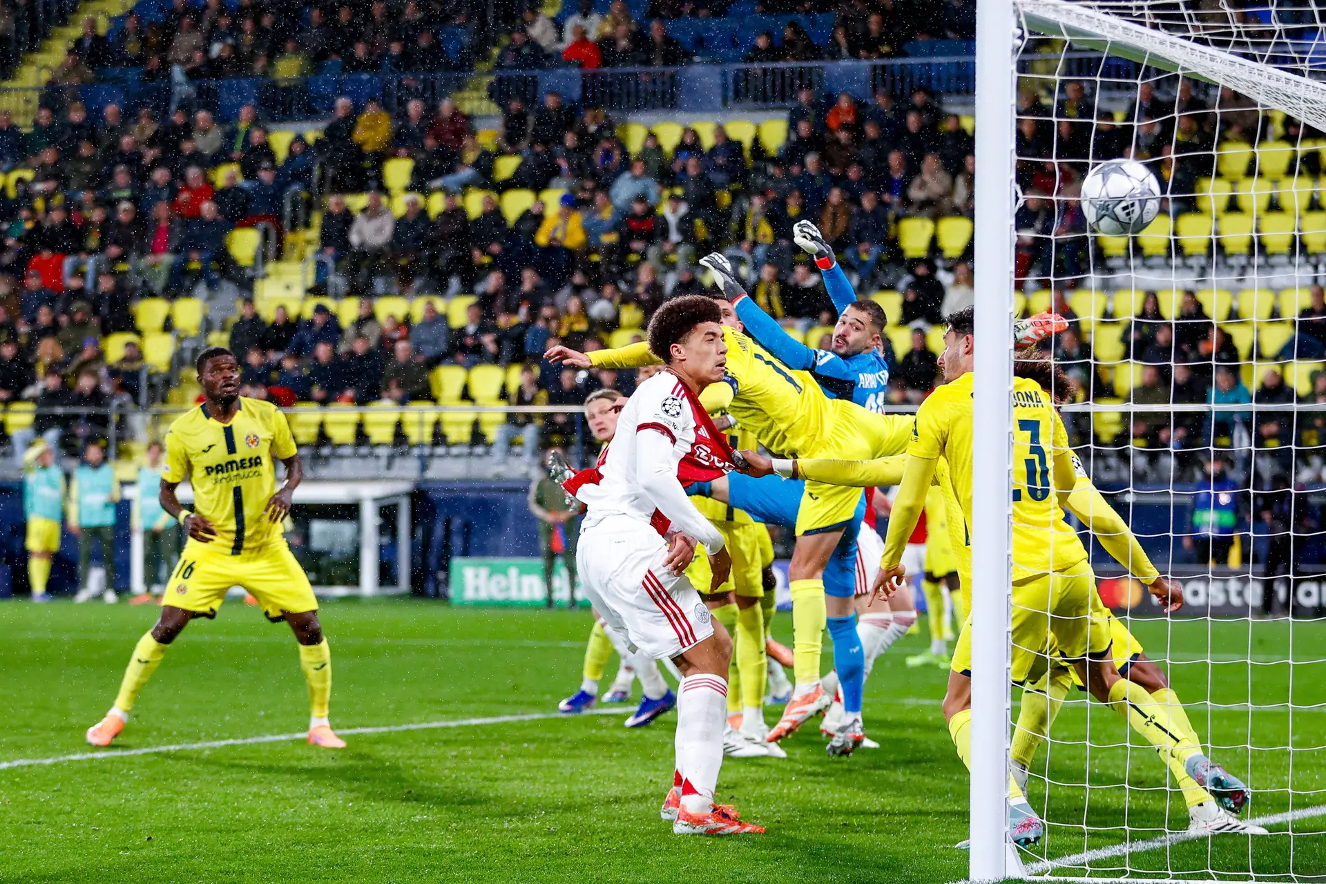 LIVE 21.00 uur | Villarreal - Ajax (1-1)