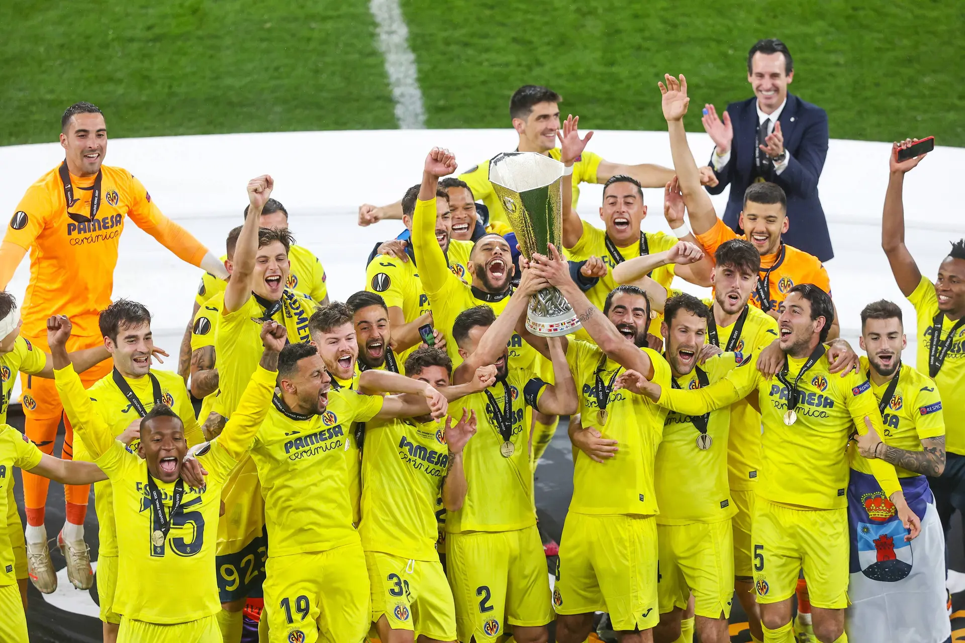 LIVE Europa League | Wie zet eerste stap in tussenronde?