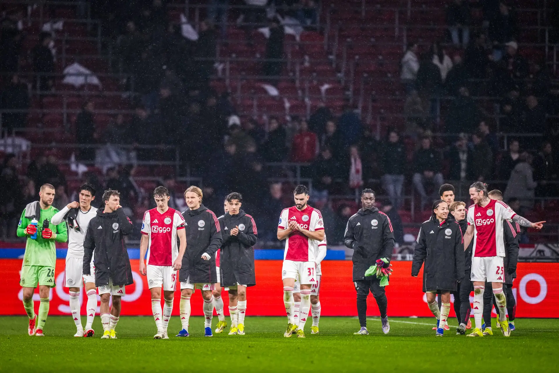 Ajax-spelers moeten zich nu bewijzen: wat zijn de perspectieven van de spelers richting volgend seizoen?