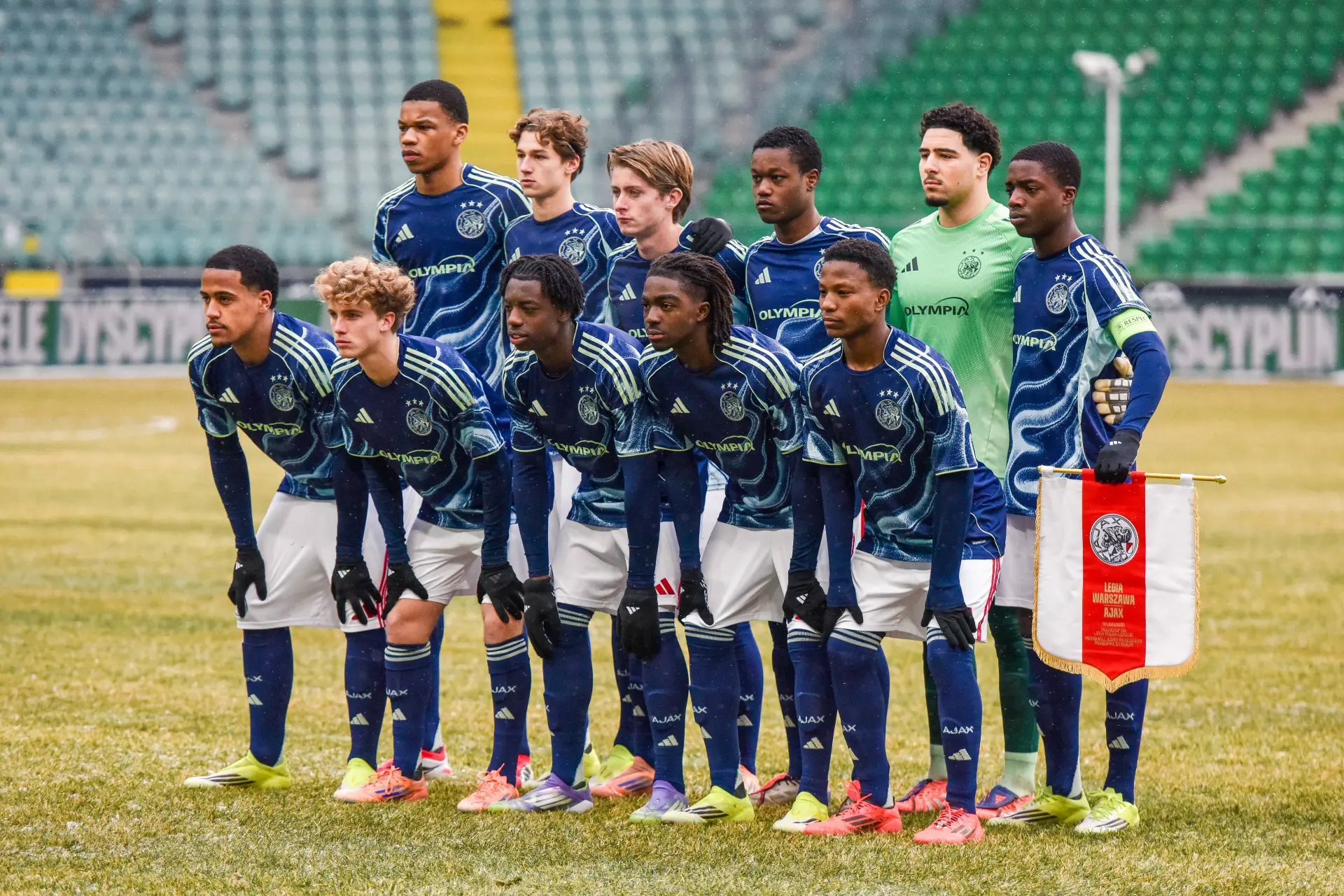 LIVE 19.30 uur | Ajax O19 op bezoek in Nijmegen; O15 ontvangt leeftijdsgenoten van FC Volendam
