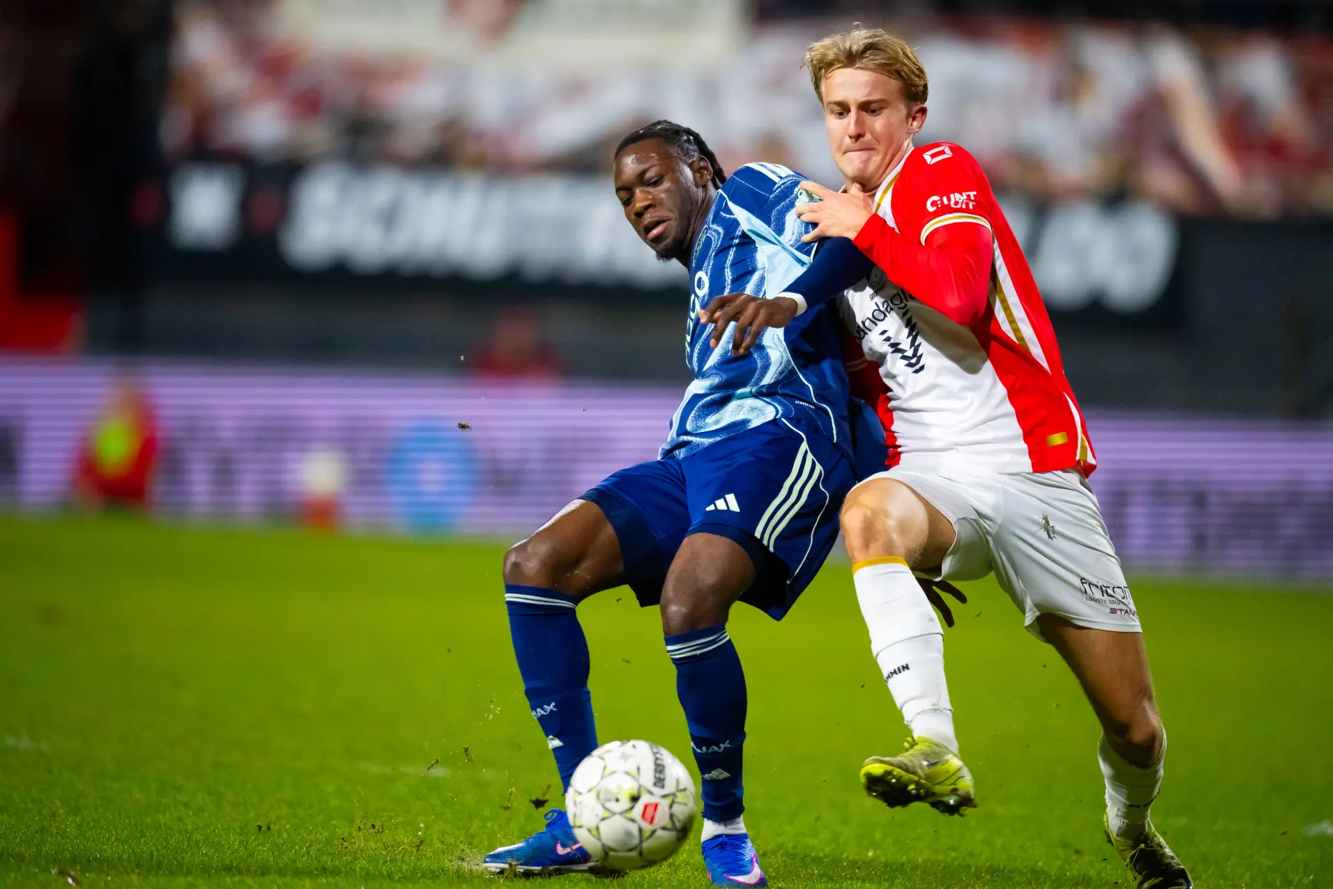 Rondom Ajax: Van Hanegem heeft opvallende mening over spitspositie Ajax: 'Die zou ik nemen. Ja, echt.'