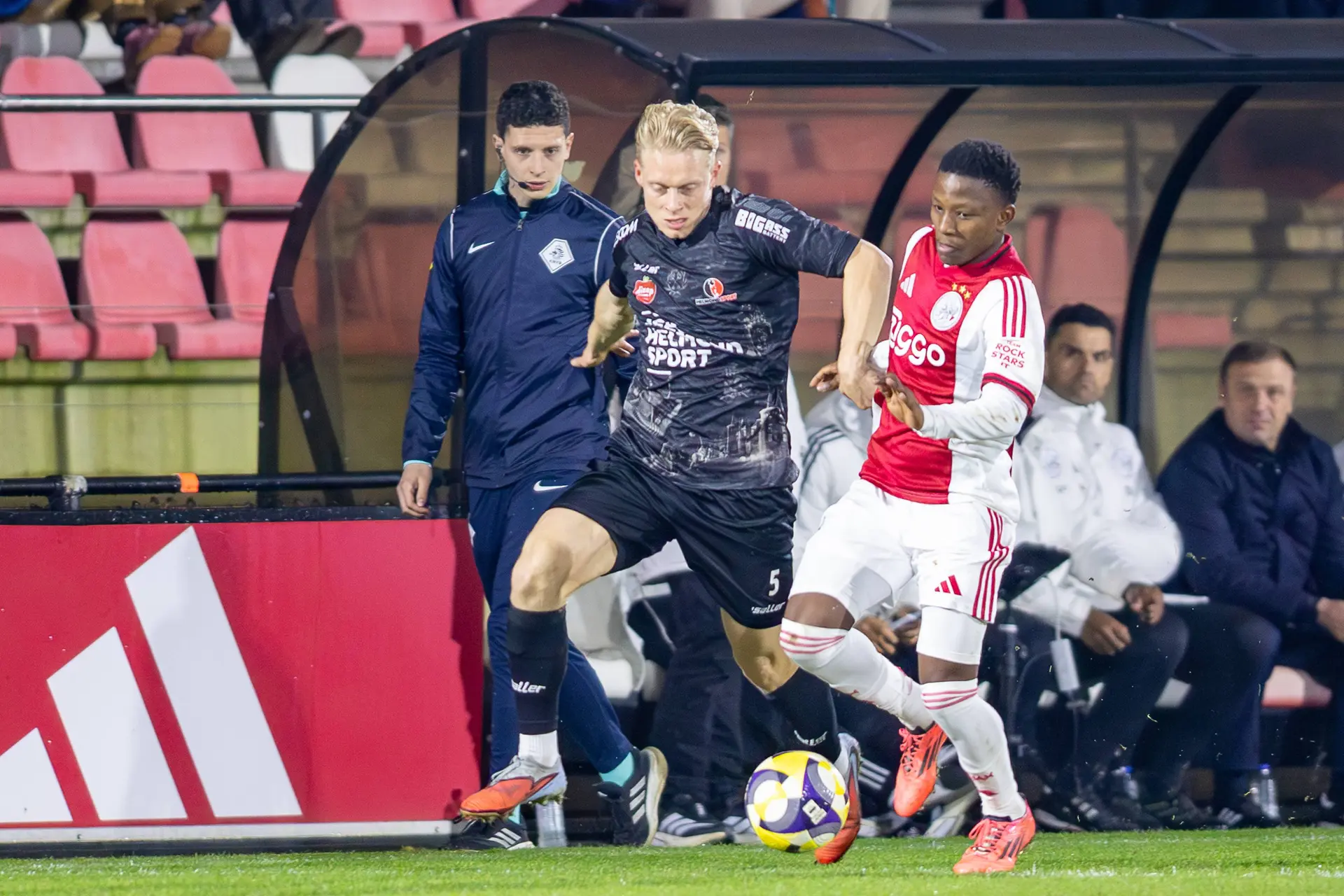 LIVE 20.00 uur | Jong Ajax - Helmond Sport (2-0)
