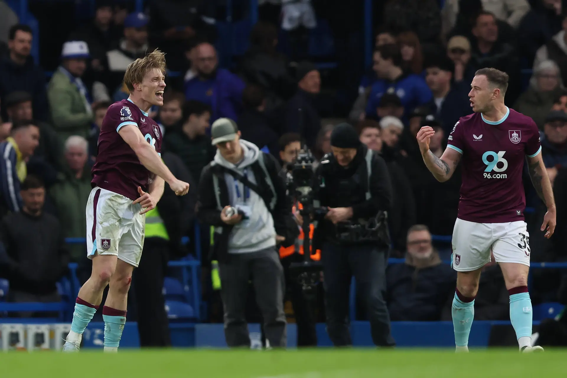Ajax Showtime Zian Flemming Burnley