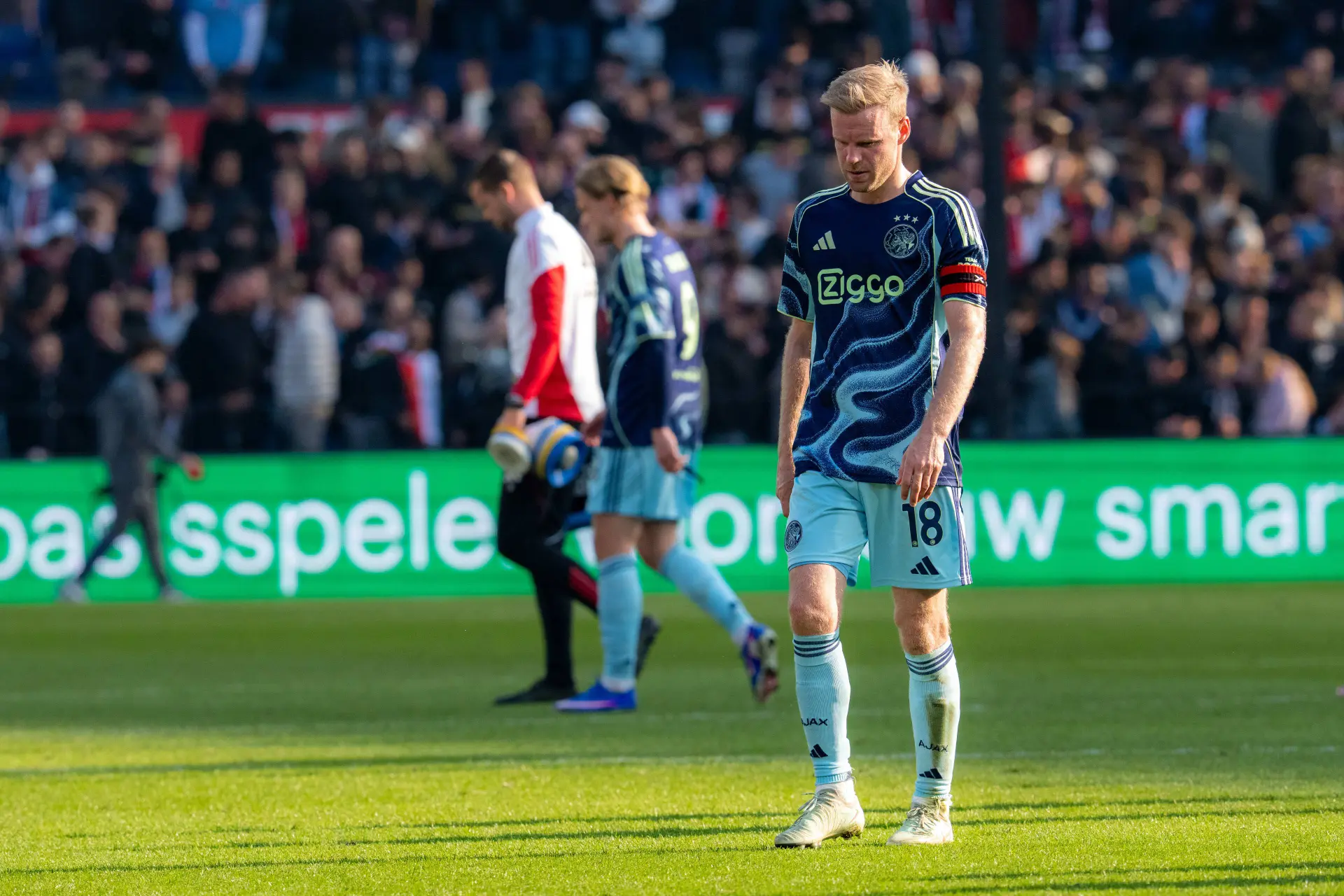 Ajax moet Klaassen ook tegen PSV missen; García vertelt over nieuw blessuregeval