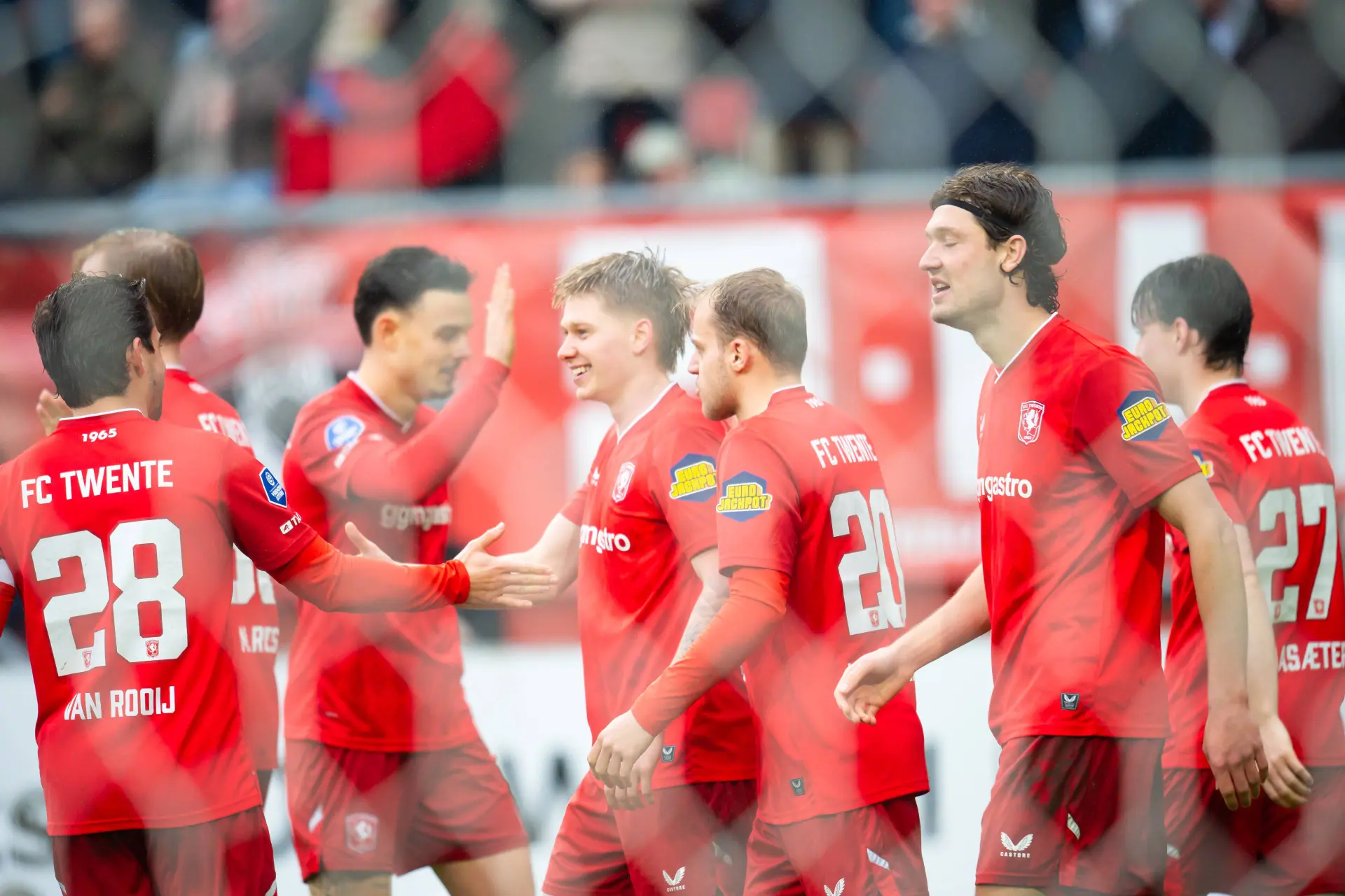 LIVE 14.30 uur | FC Twente - Feyenoord (1-0) | FC Volendam - FC Groningen (1-1)