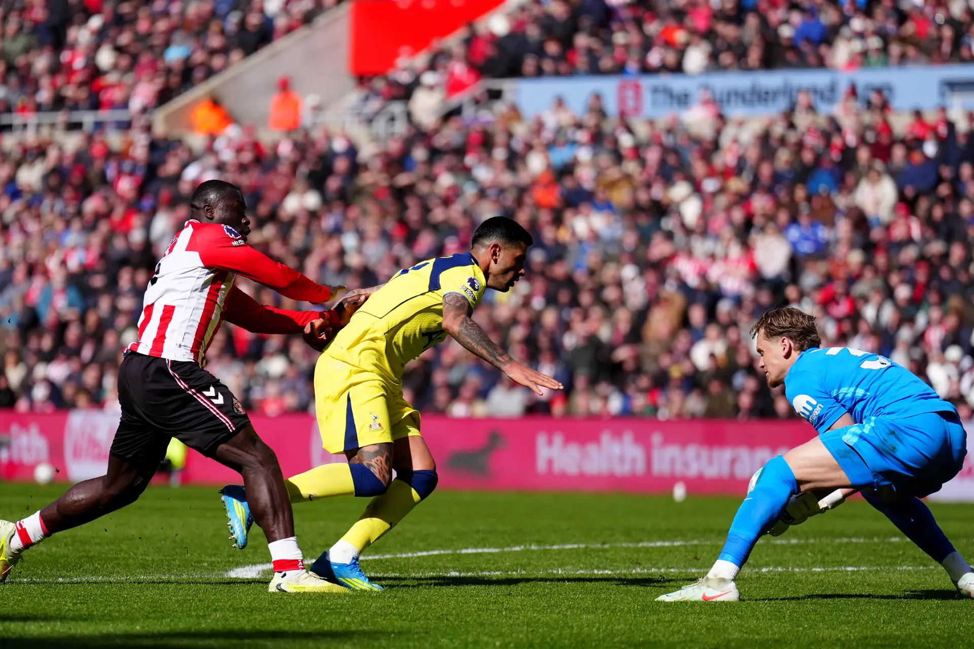 Naar verluidt: 'Bayern München toont interesse in Sunderland-revelatie Brobbey'