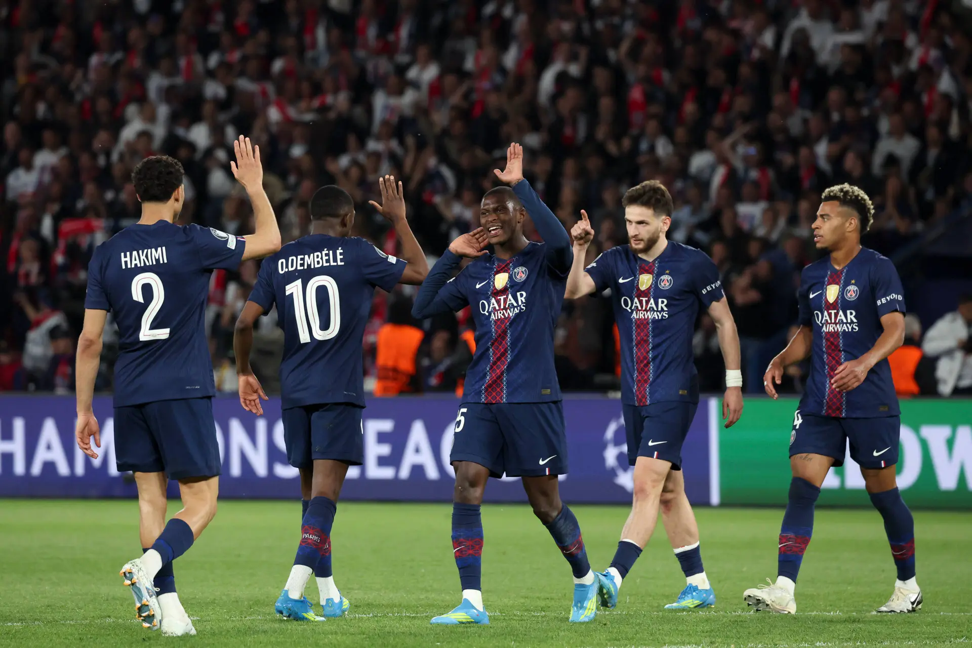 Ajax Showtime Paris Saint-Germain