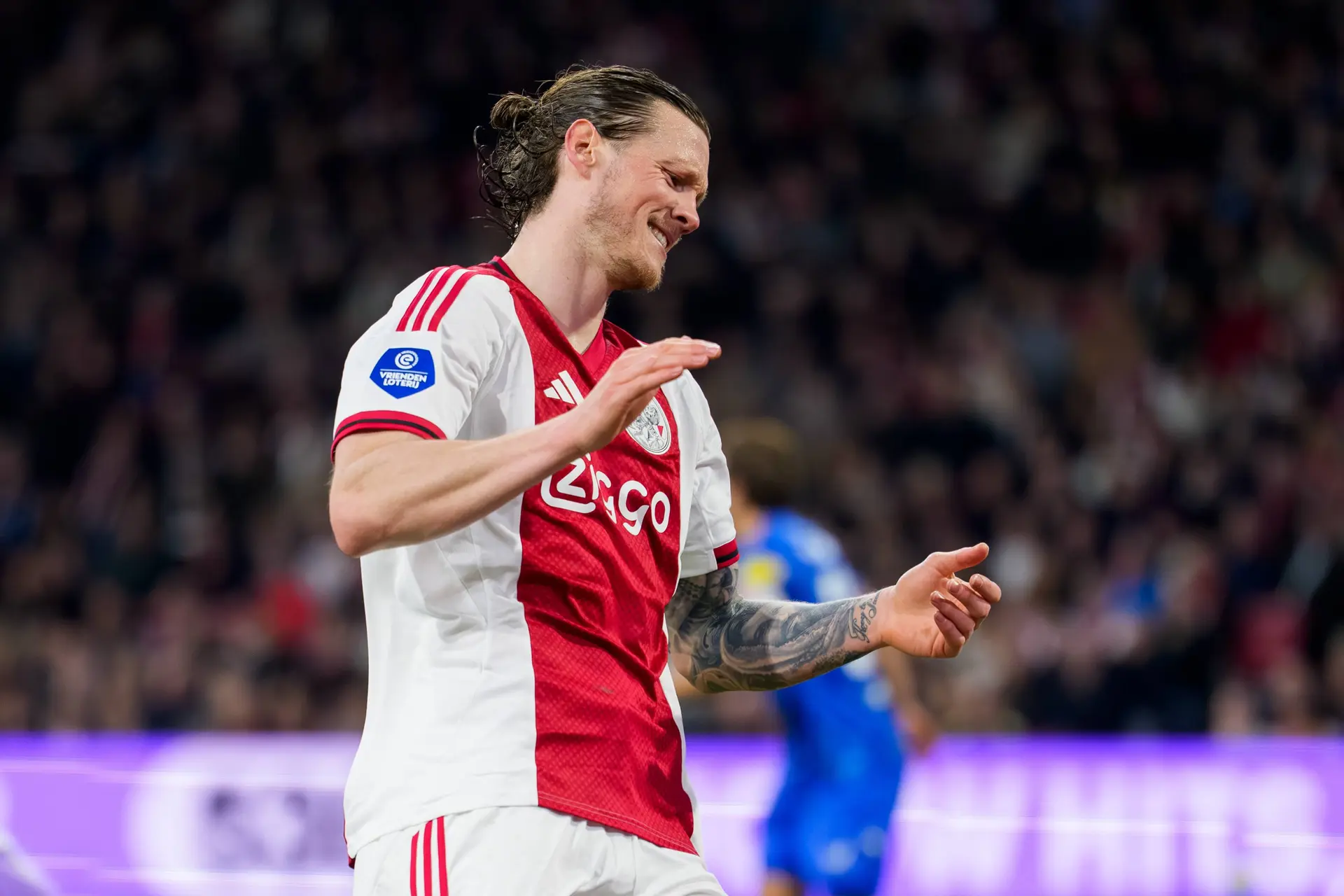 NB: 'Ajax moet oppassen dat het nog wel vijfde wordt, ik kijk uit naar het eind van deze lijdensweg'