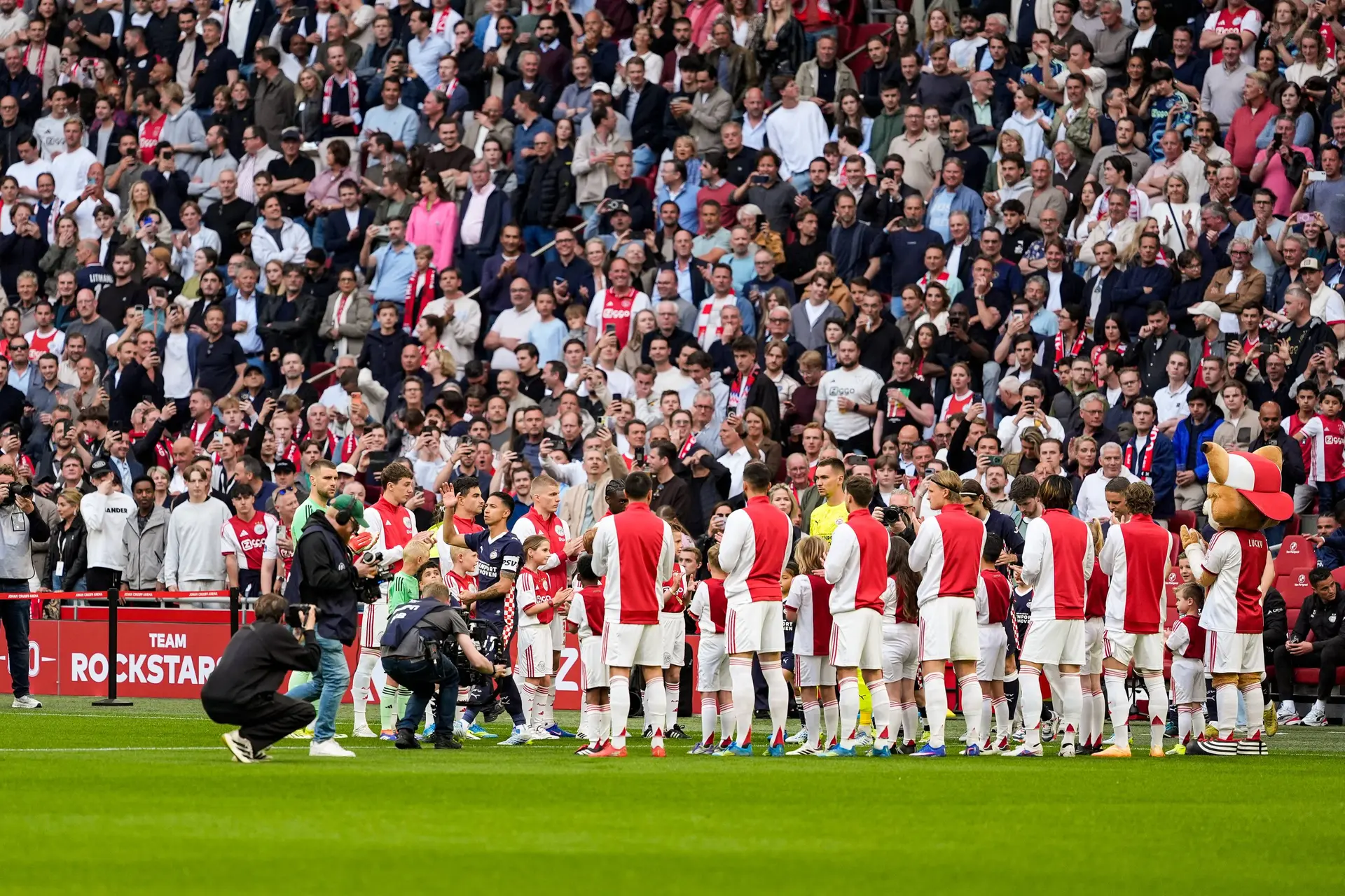 Ajax Showtime