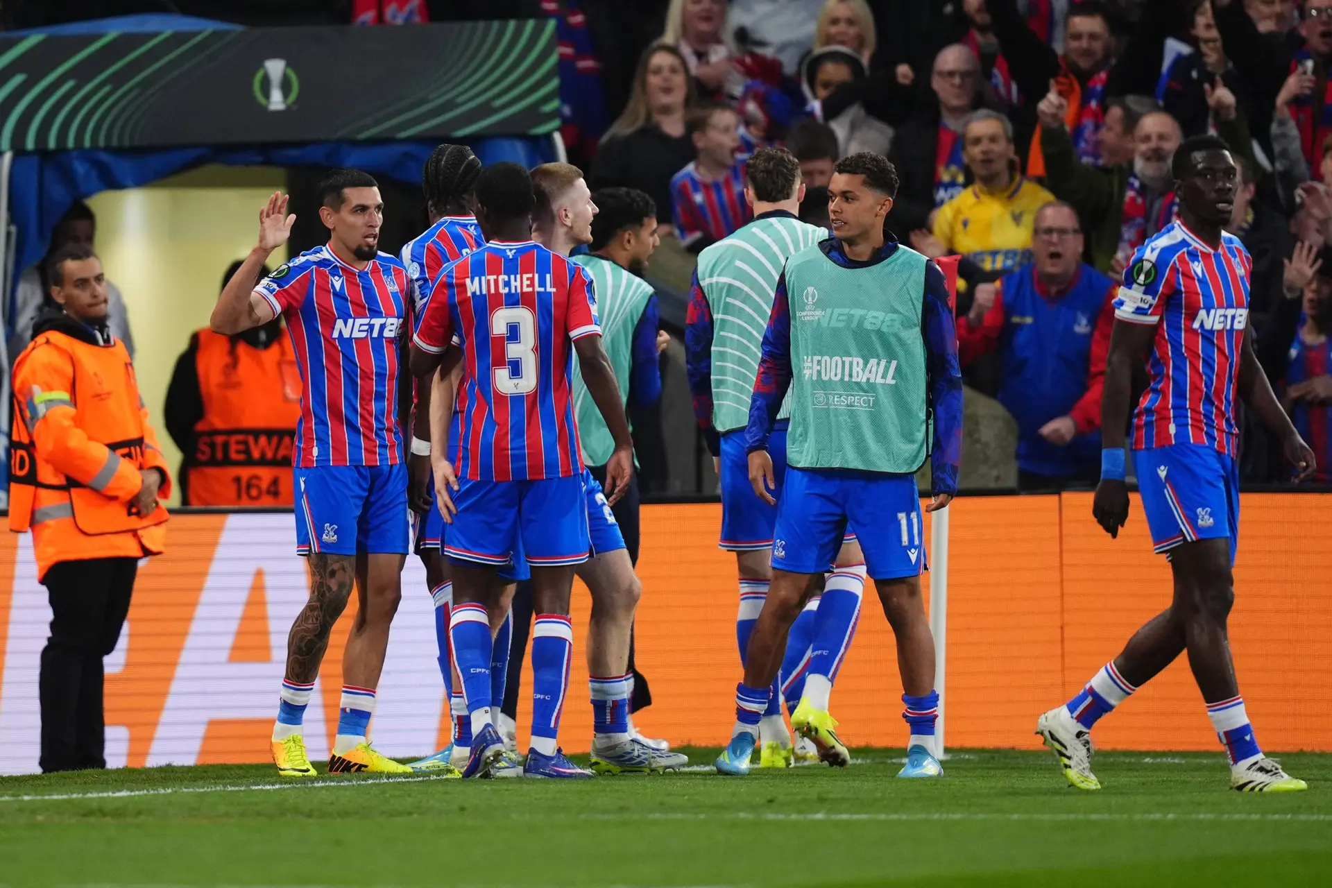 LIVE 21.00 uur | Crystal Palace en Rayo Vallecano strijden om Conference League-winst