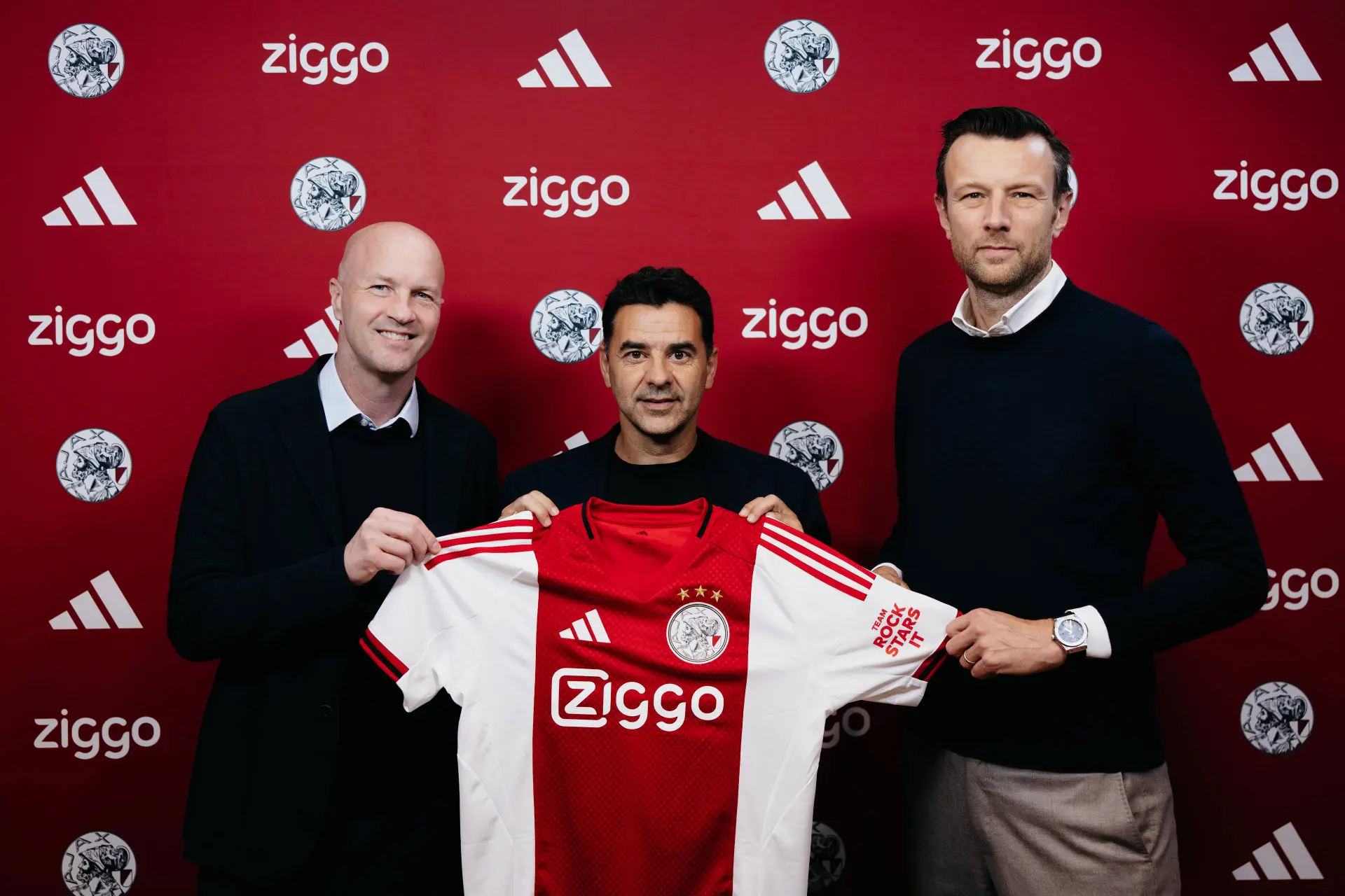 Rondom Ajax: Janssen ziet Spaanse staf: 'Helemaal geen goed idee, maar niet vreemd'