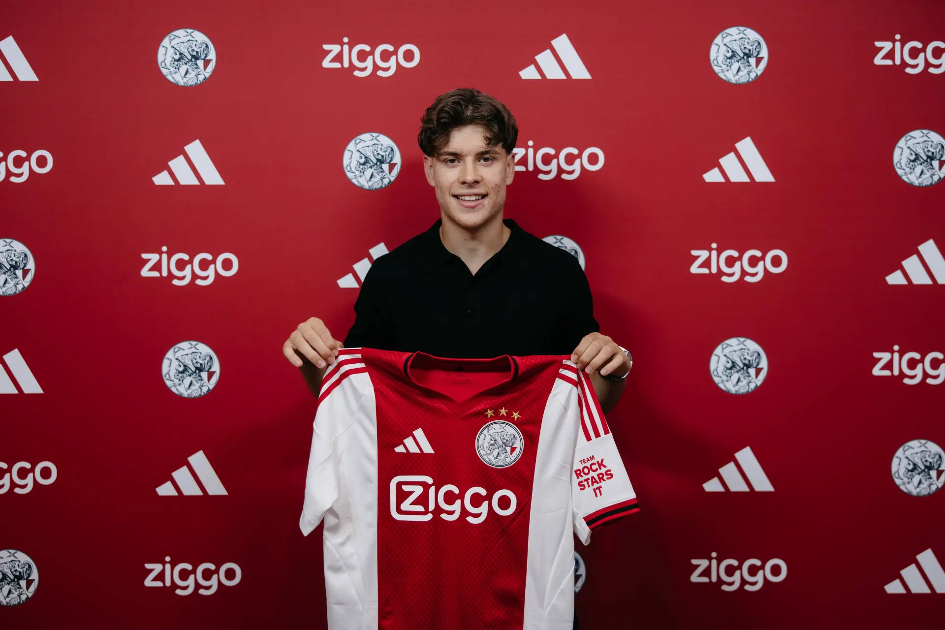 Ajax trekt opnieuw speler aan: Monserrate komt over van Atlético Madrid