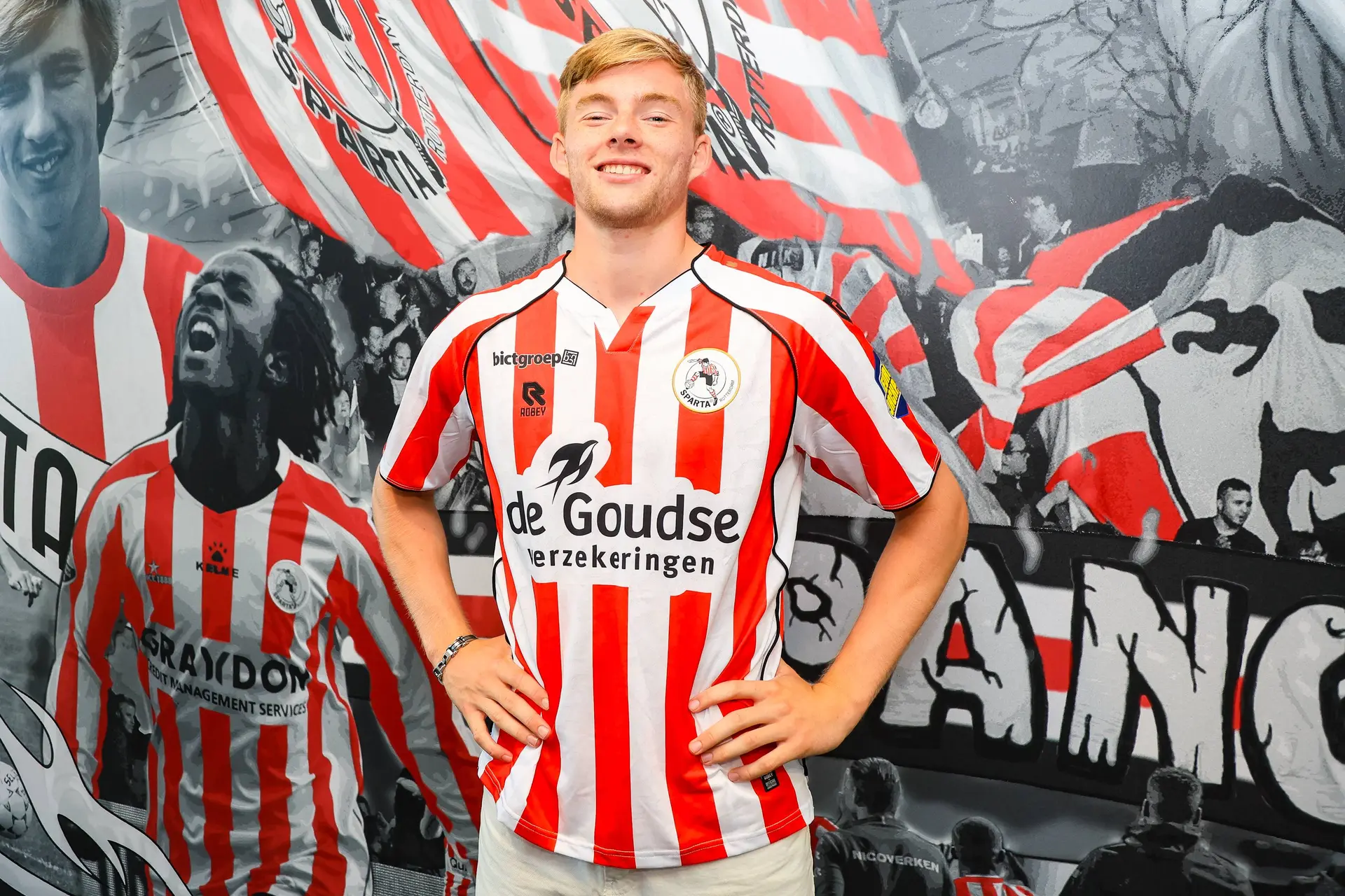 Ajax bevestigt volgende uitgaande transfer: talentvolle verdediger tekent bij Sparta
