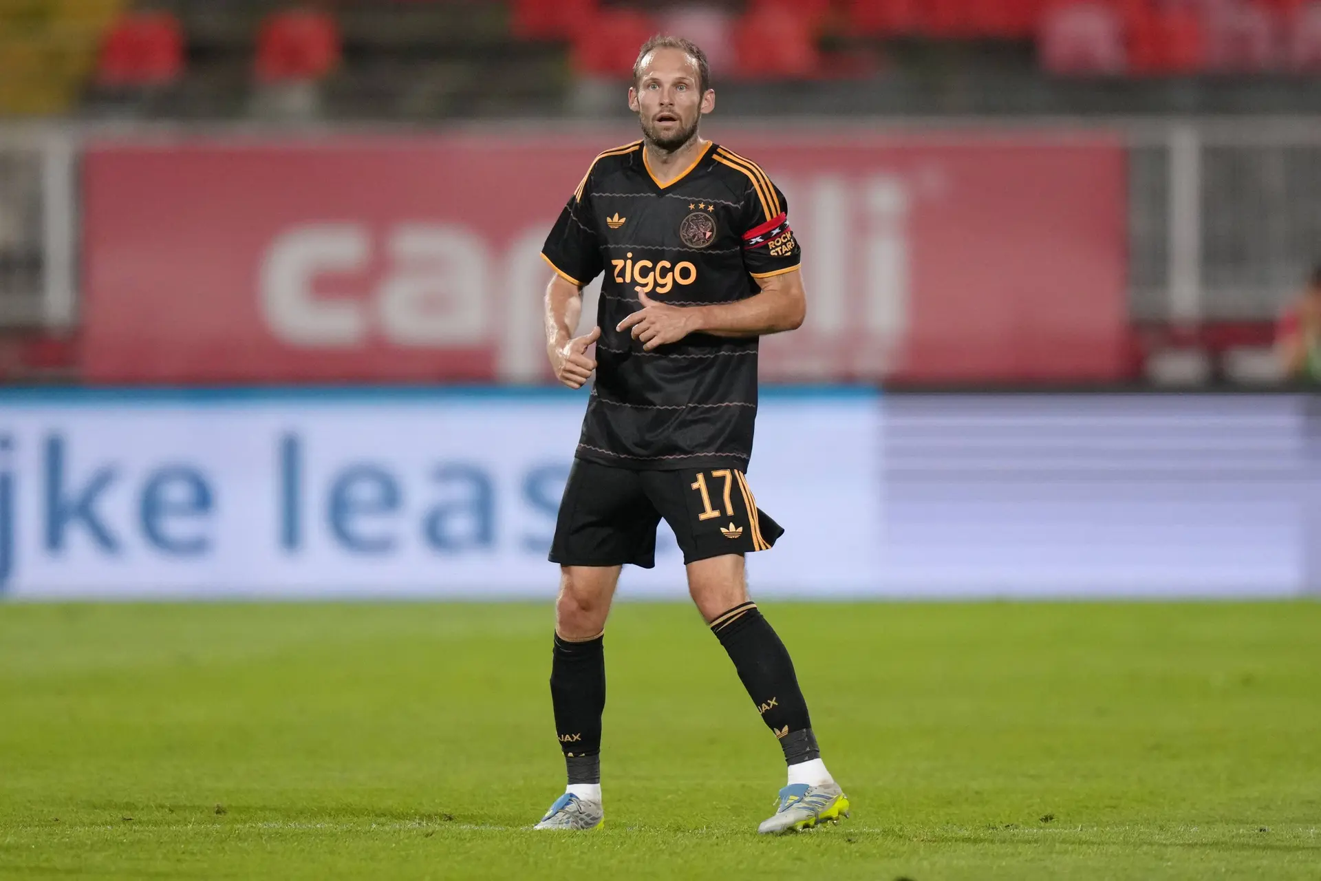 Ajax Showtime Daley Blind