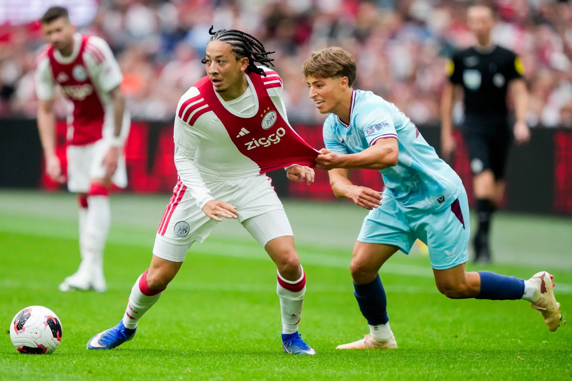 Ajax Showtime Kian Fitz-Jim