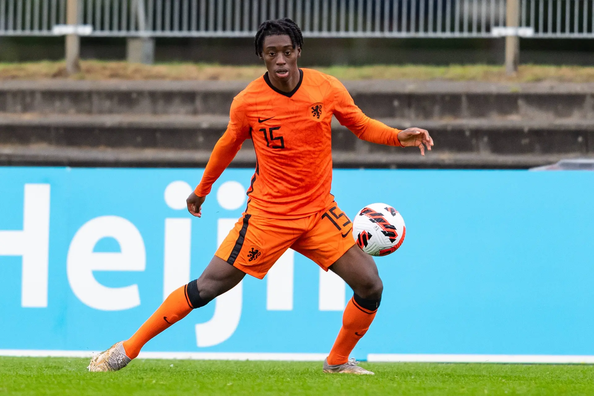 Ajax Showtime Prince Aning Oranje Telstar