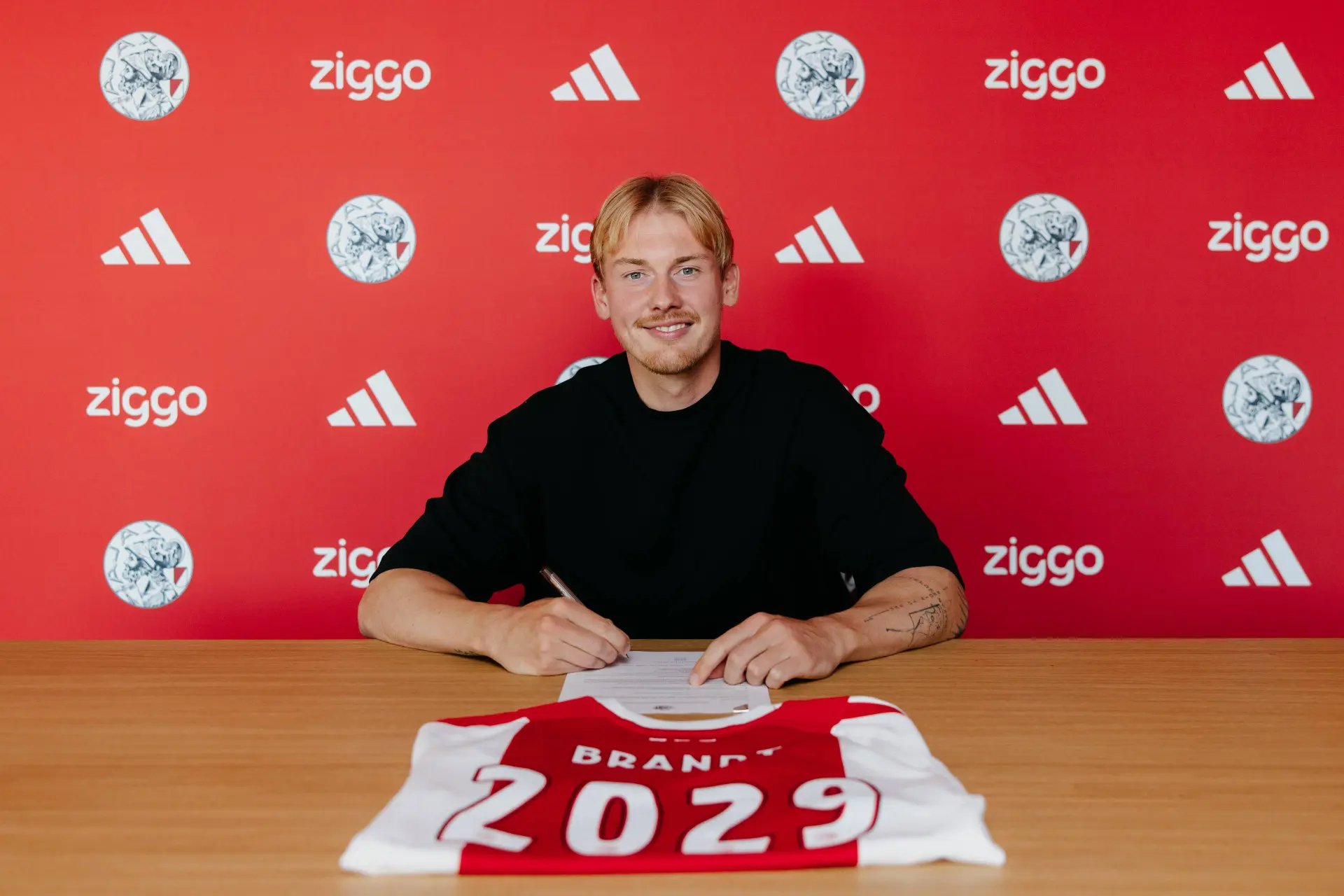 Ajax Showtime Julian Brandt Ajax