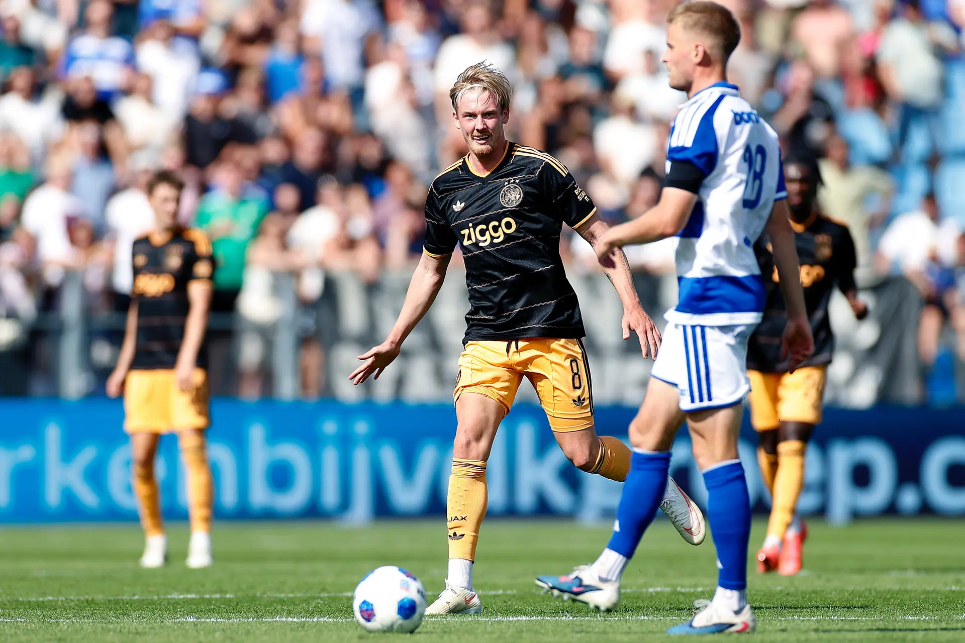 ajax showtime julian brandt ajax pec zwolle