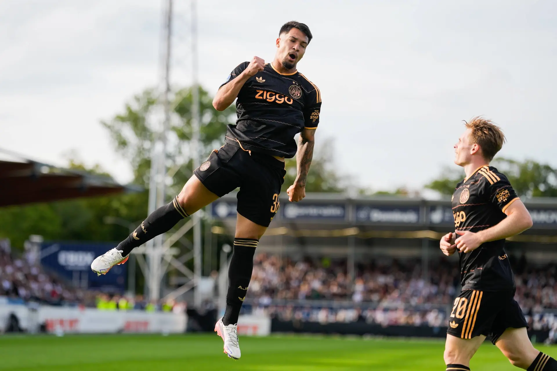 Ajax Showtime Marcos Leonardo