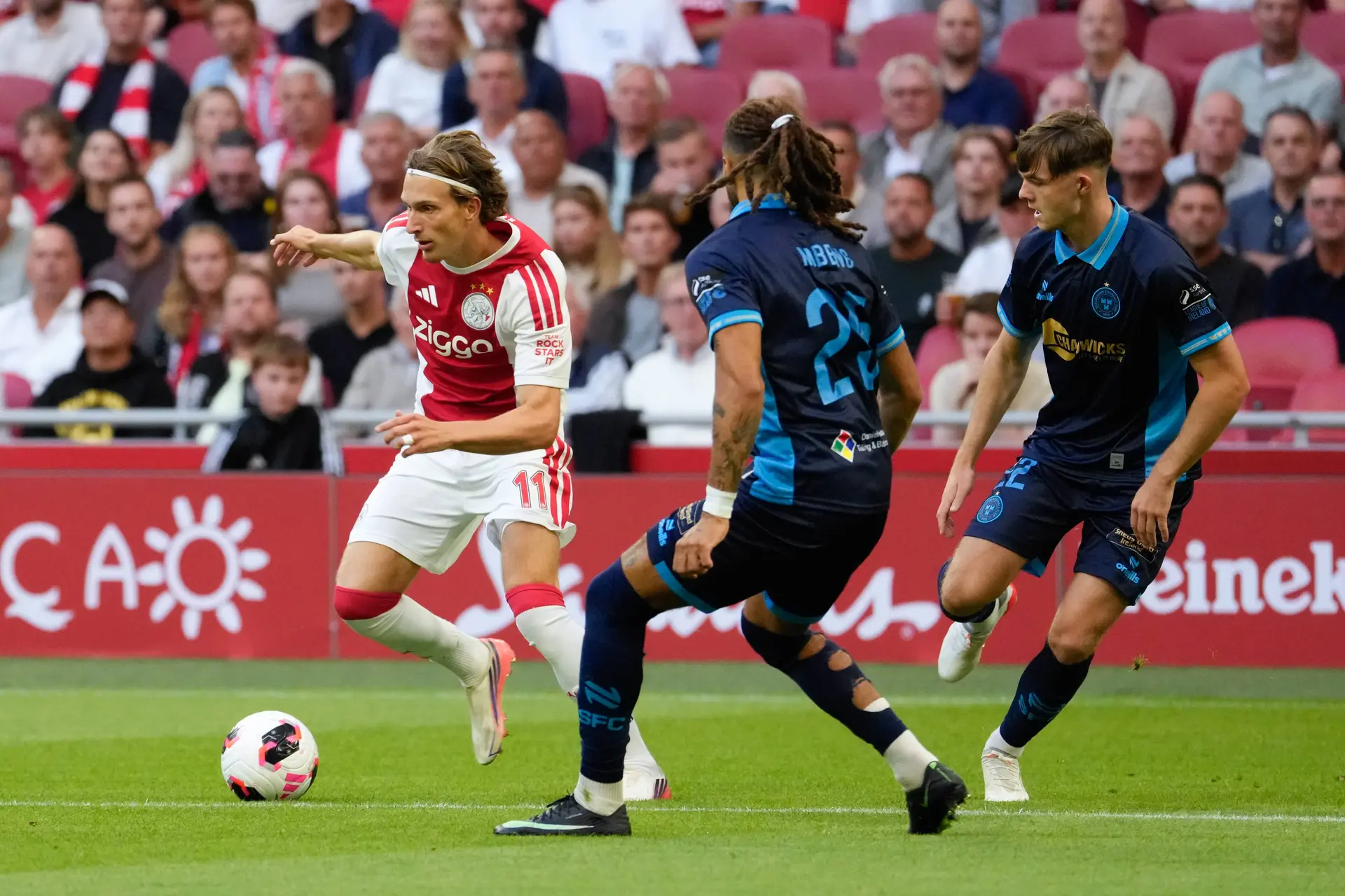 Ajax Showtime Mika Godts