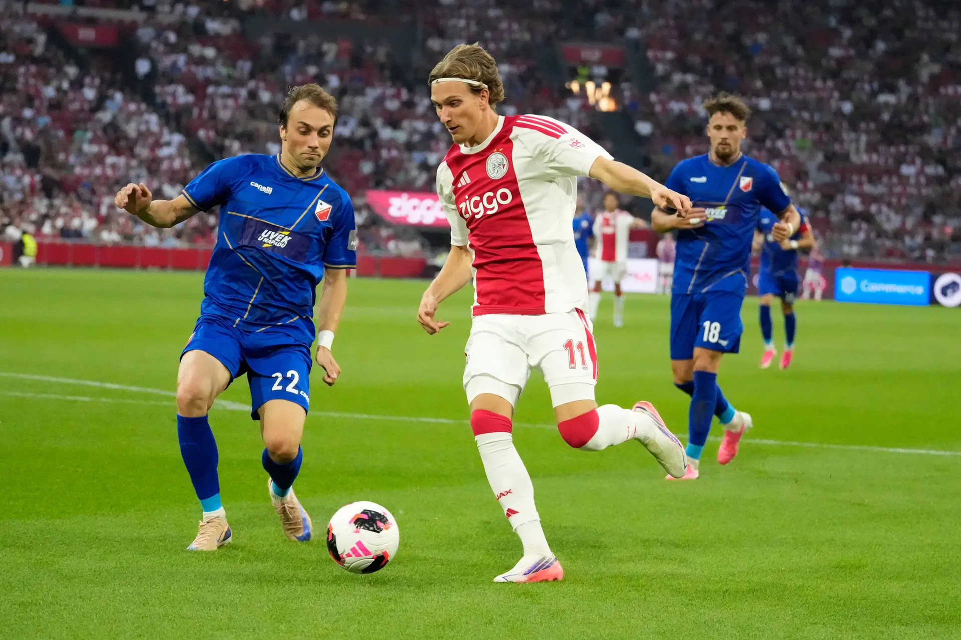 Ajax Showtime Mika Godts