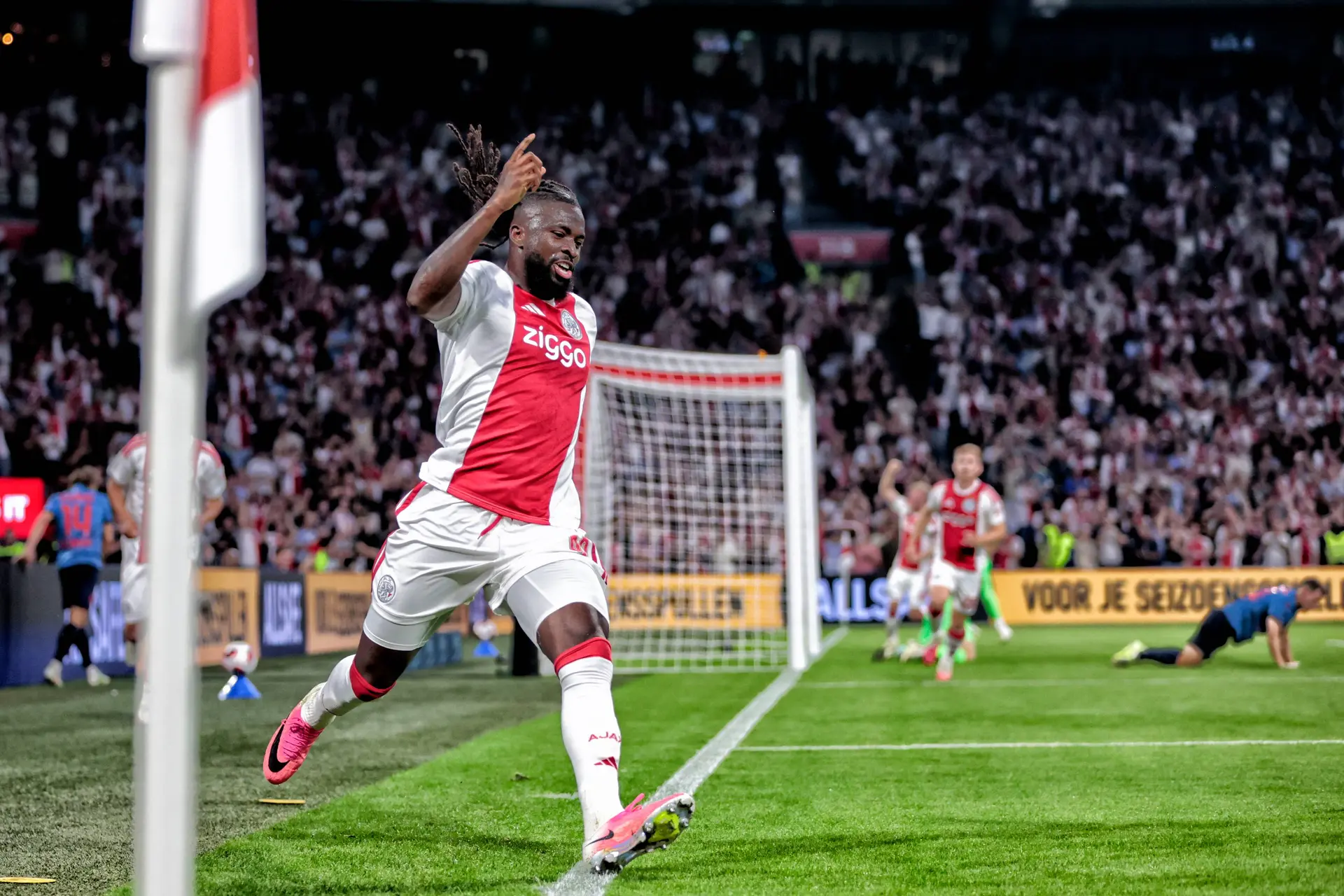 Ajax Showtime Tolu Arokodare
