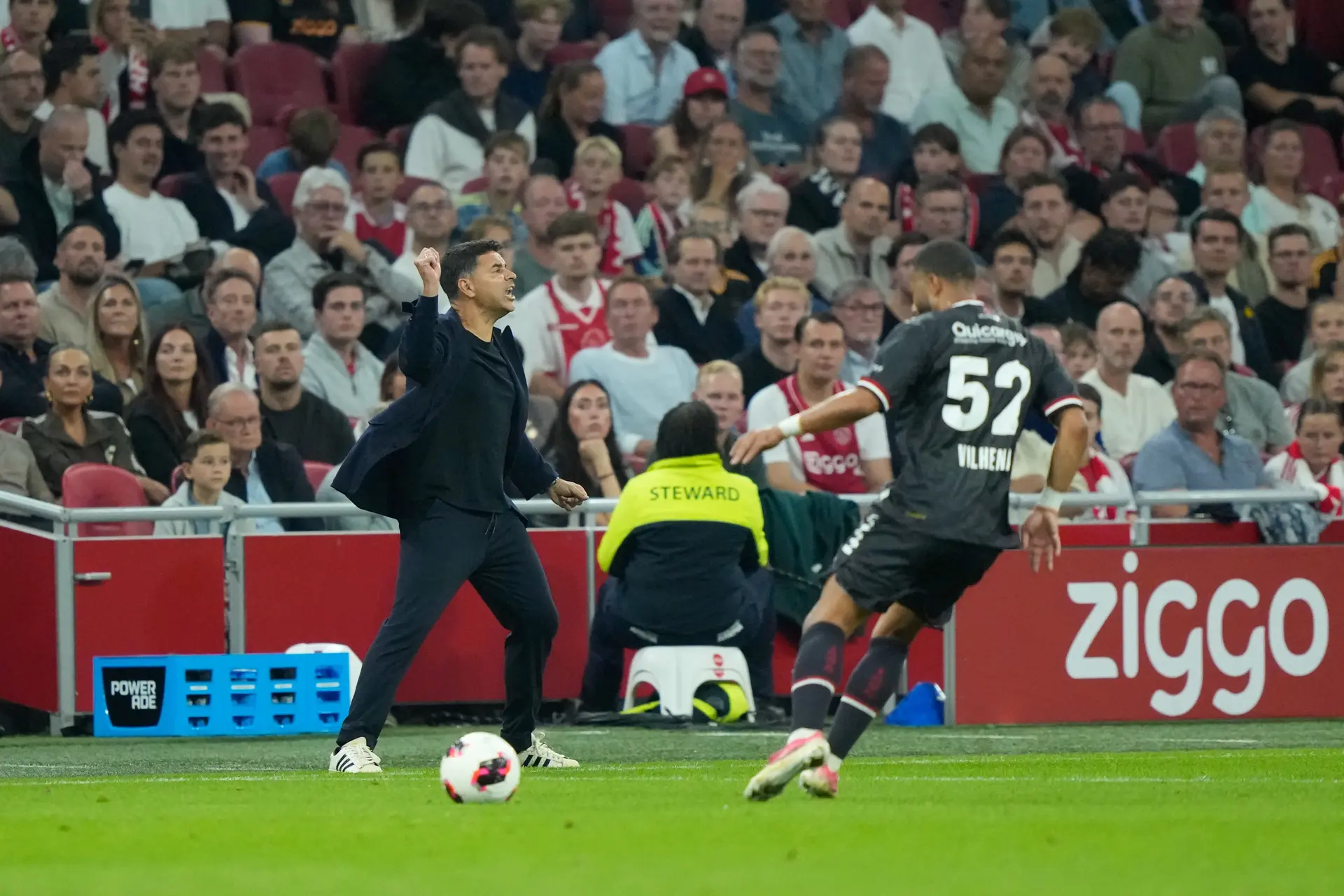 ajax showtime michel Sanchez ajax Willem ii 26/27michel Sanchez ajax Willem ii 26/27