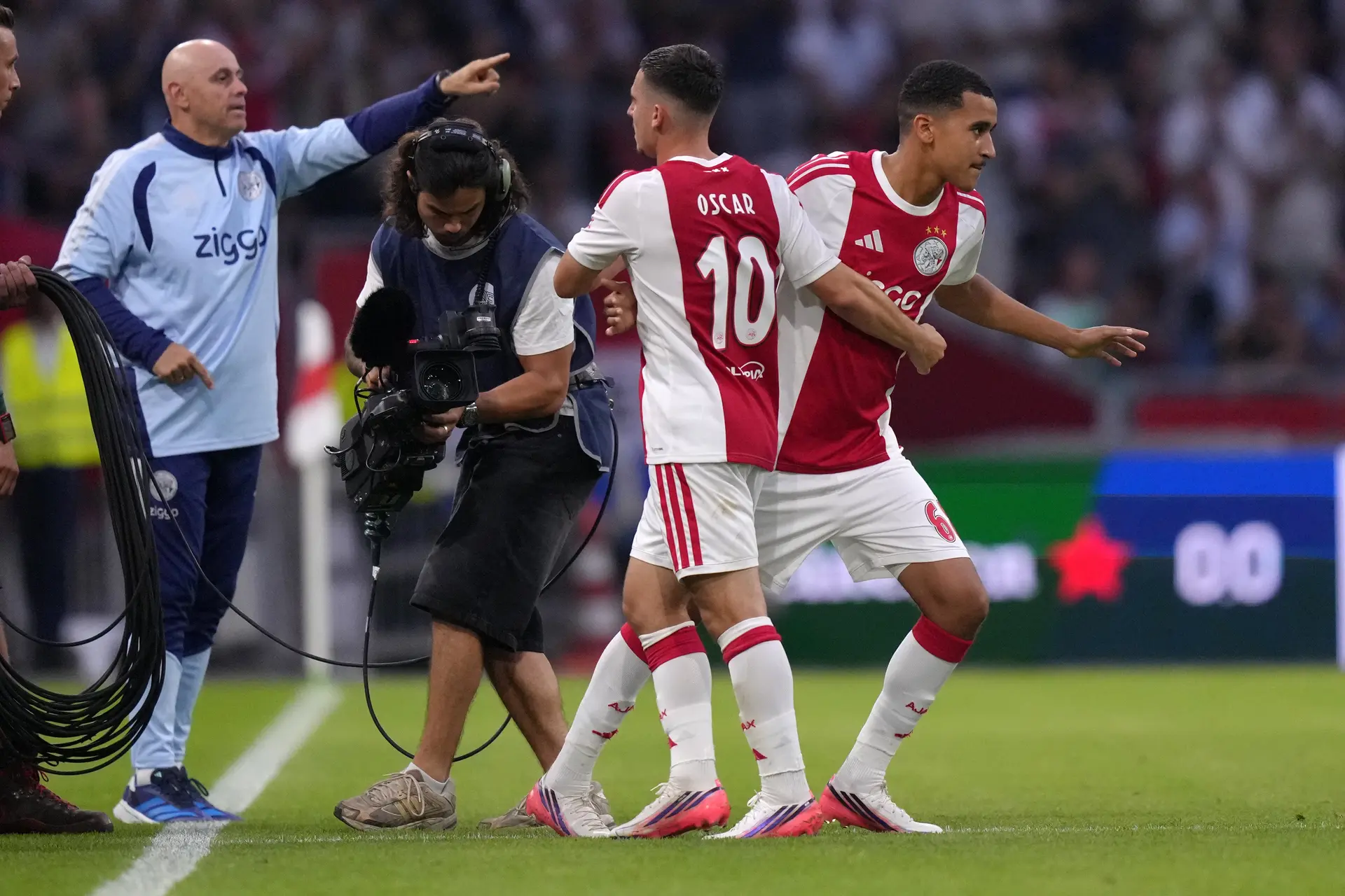 ajax showtime oscar gloukh abdellah ouazane ajax
