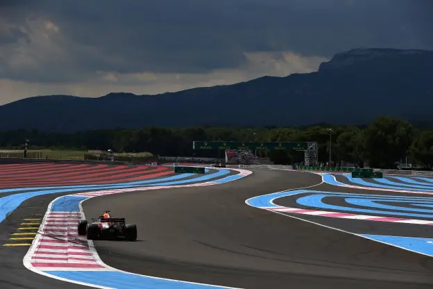 Vormcheck Frankrijk | Kan Verstappen perfecte Hamilton van de troon stoten?