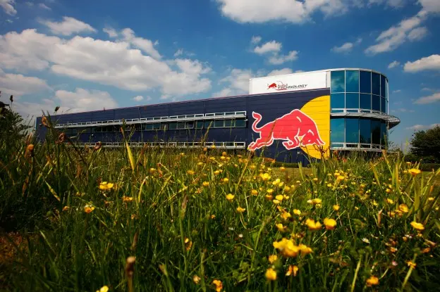 Red Bull gaat nieuwe windtunnel bouwen: Newey tegenstander van het project