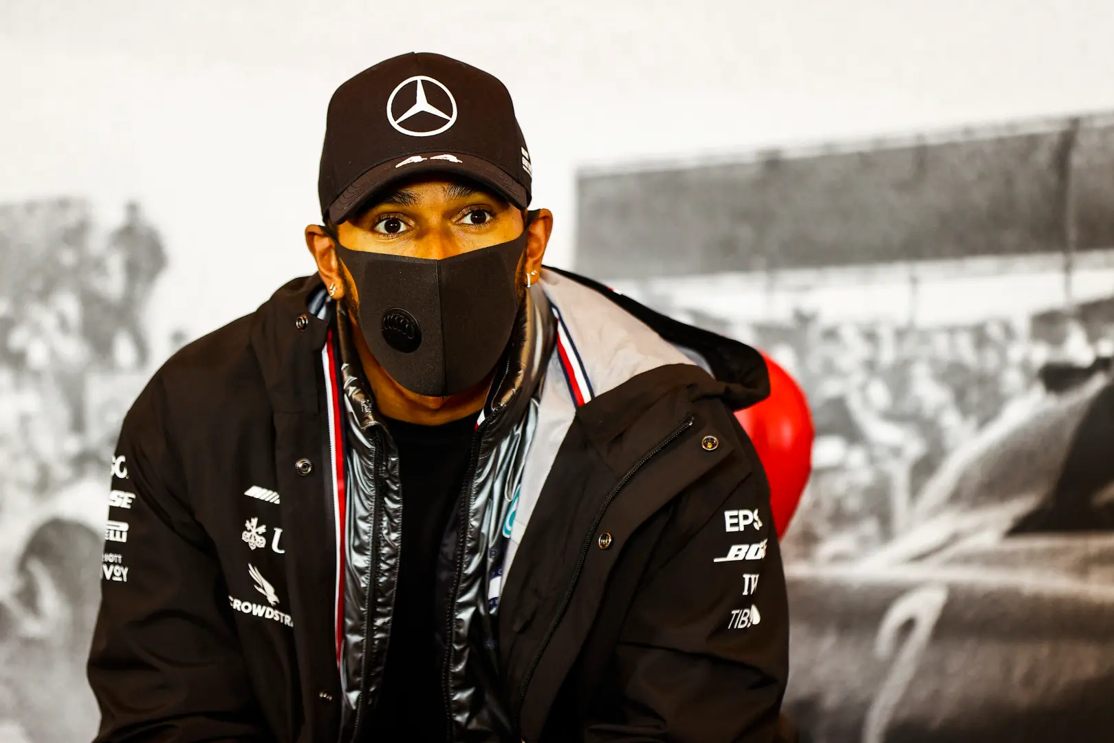 Hamilton kalm: 'We hebben zeker minder meters gemaakt dan Red Bull'
