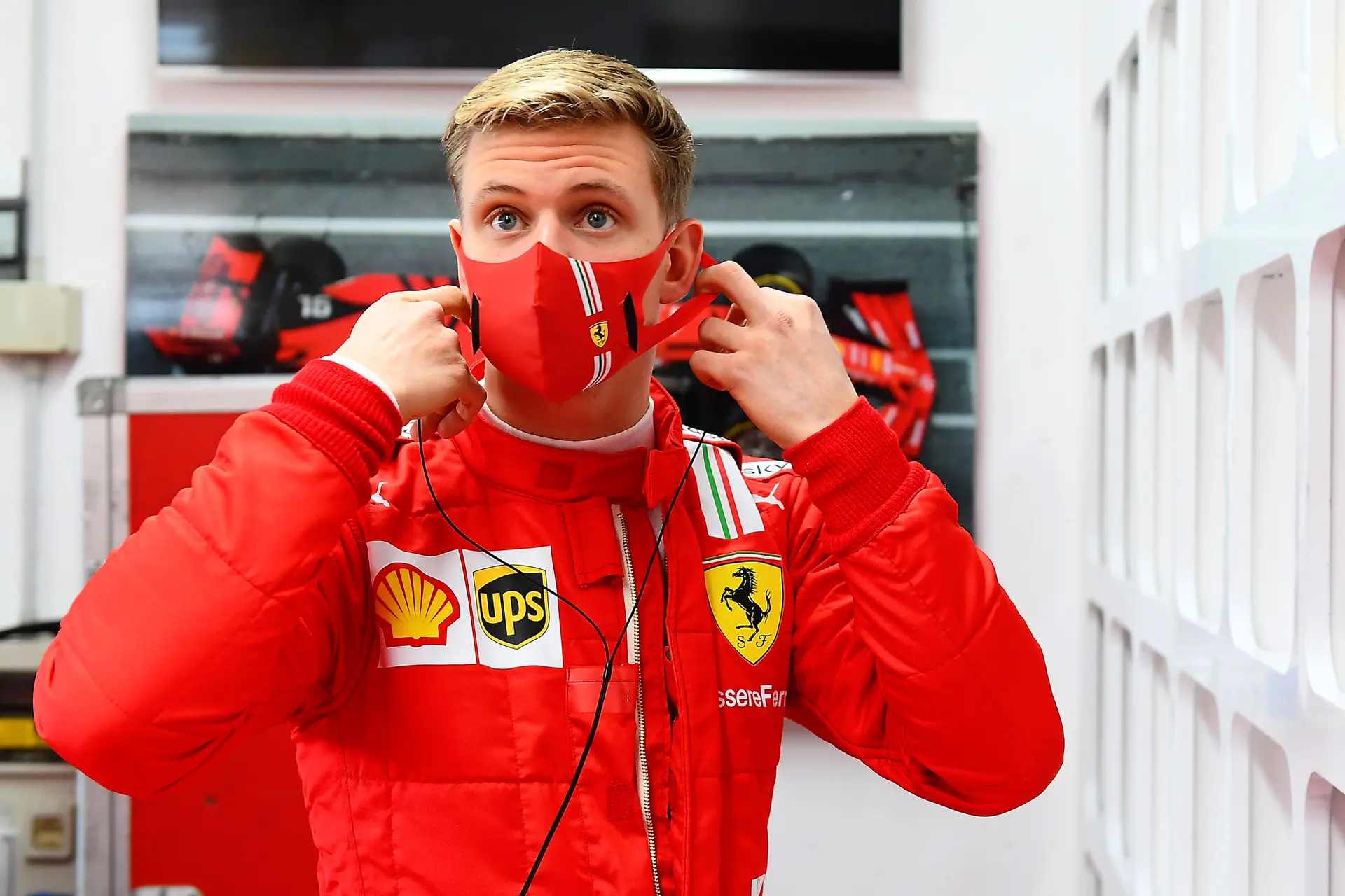 Update | Ecclestone: 'Geen reden waarom Schumacher geen kampioen kan worden'