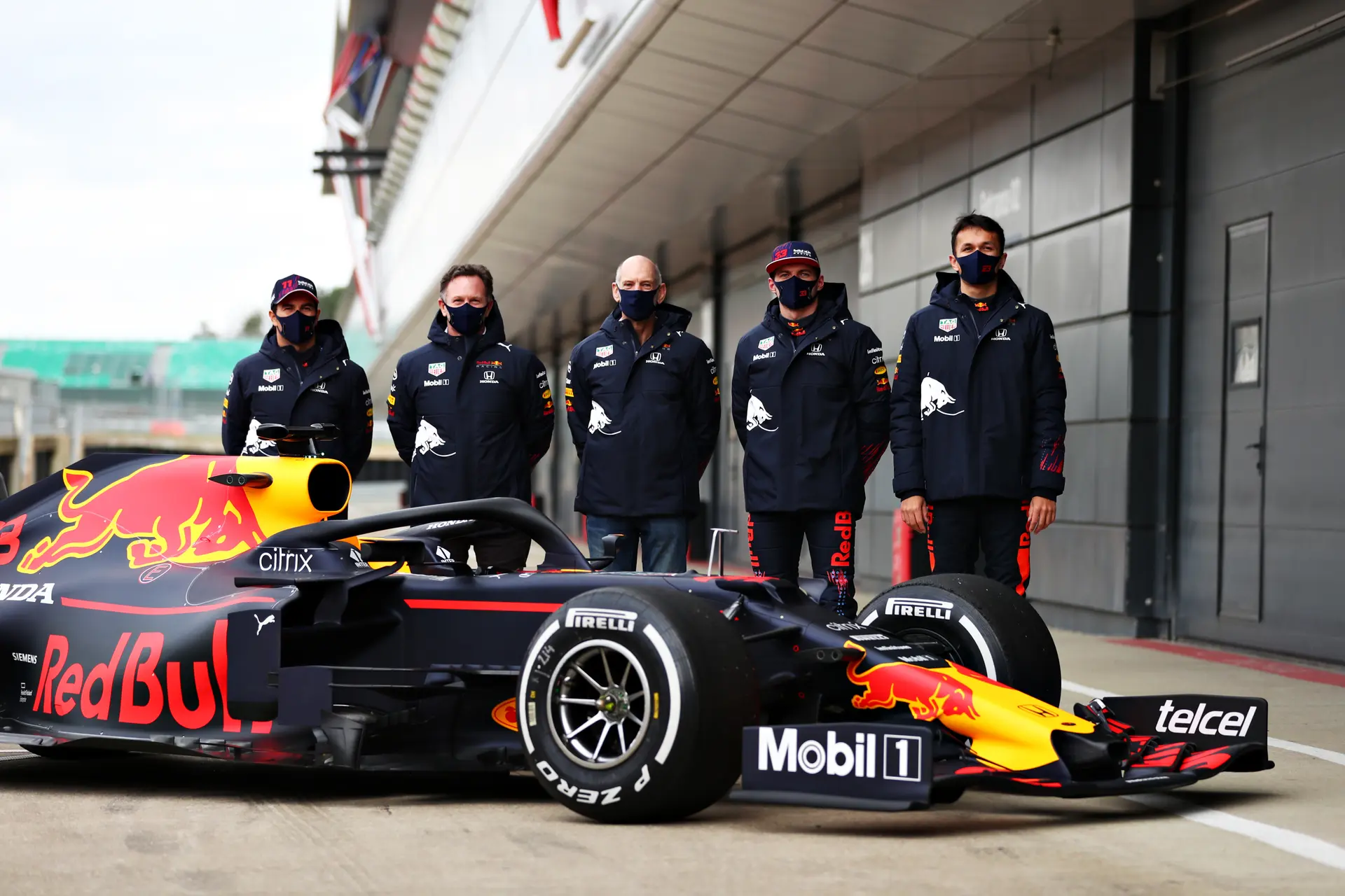 Horner ziet 'veel potentie' in nieuwe RB16B na eerste testdag