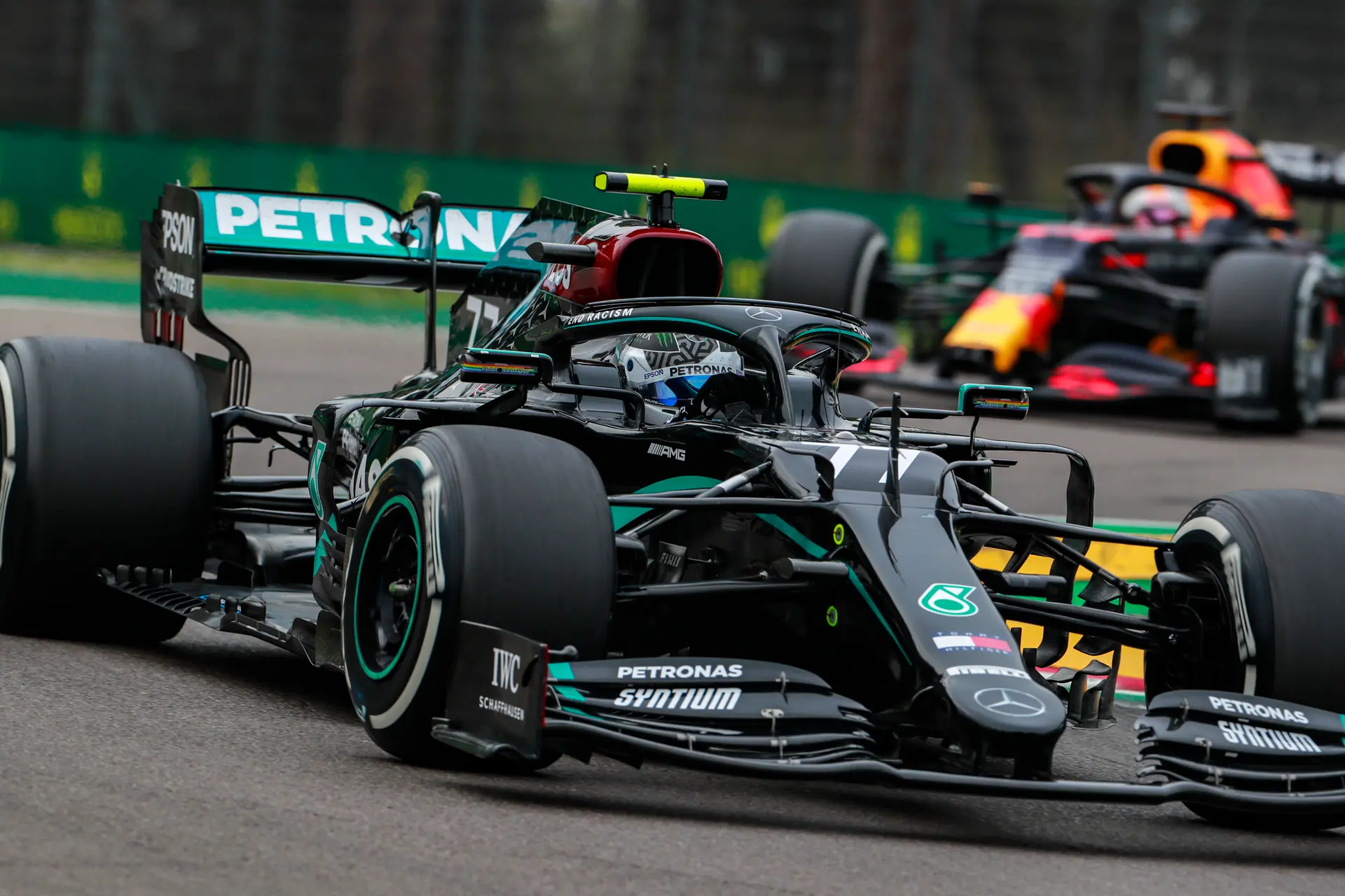 Vettel wijst naar Mercedes en Red Bull: 'De rollen zijn al verdeeld'