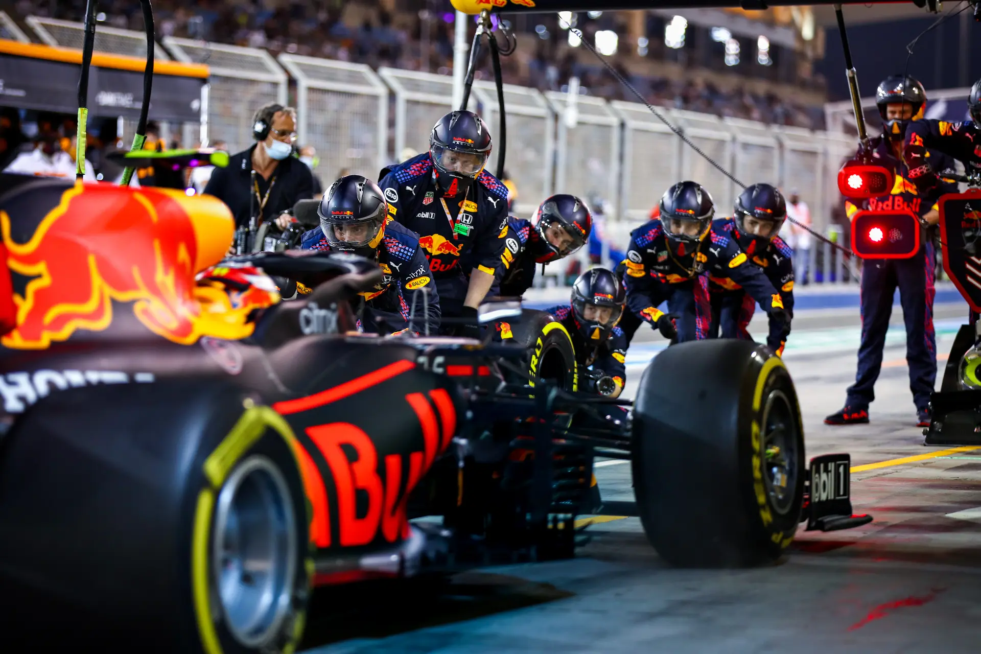 Update | Häkkinen vergelijkt Verstappen en Hamilton met Senna en Prost